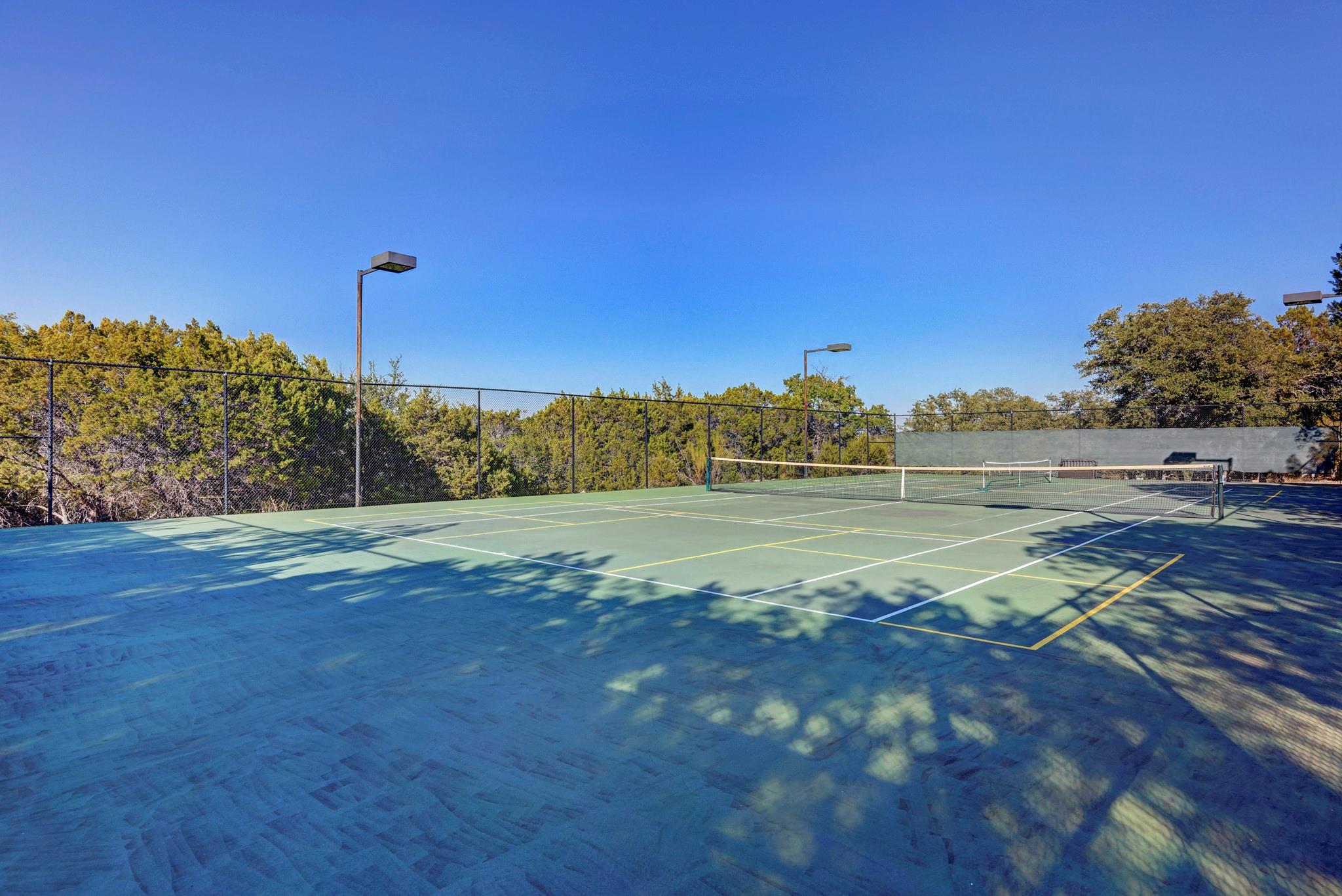 19586 Sandcastle DR, Spicewood, TX 78669