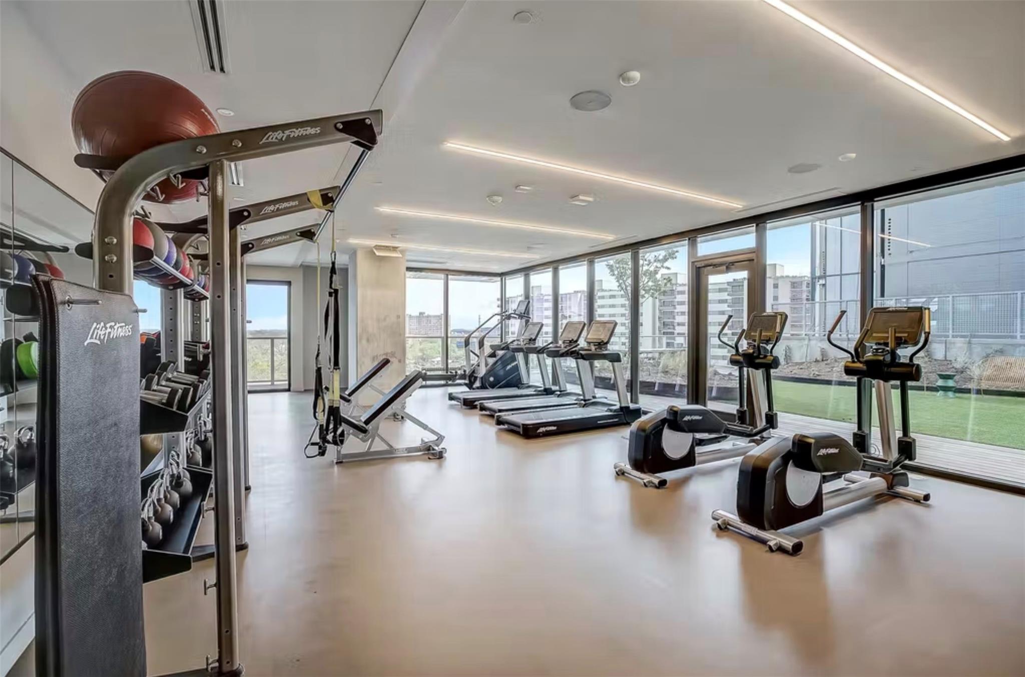 48 East Ave #1305, Austin, TX 78701