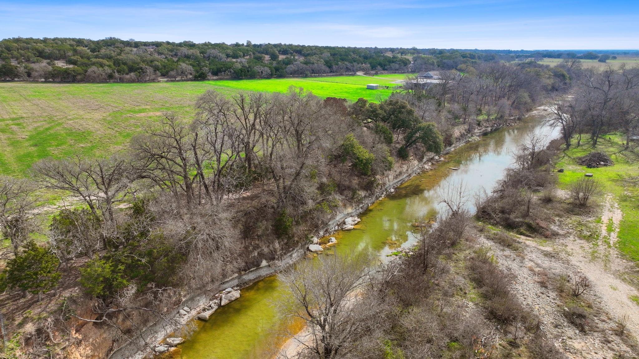 1395 Cr 207 RD, Liberty Hill, TX 78642