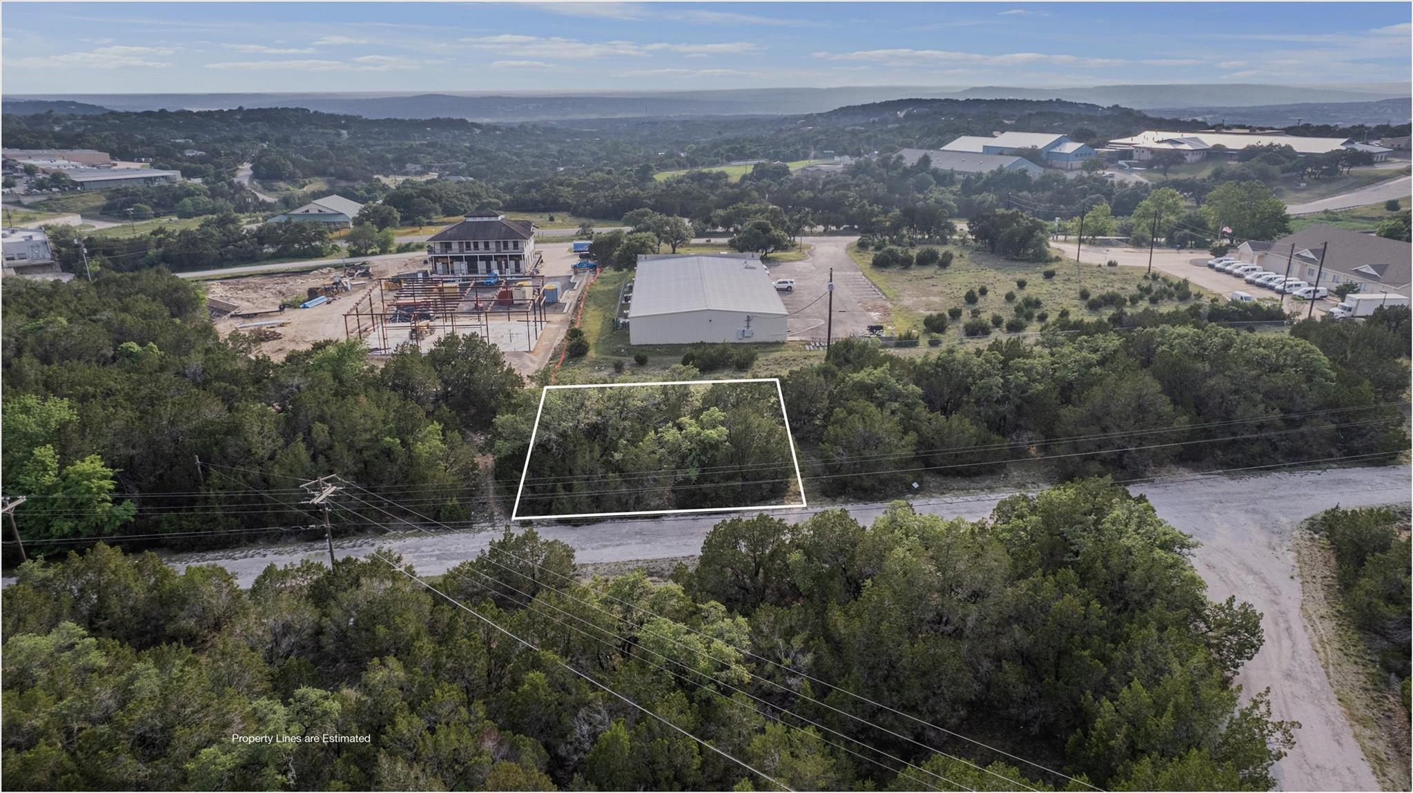 8106 Arapaho TRL, Lago Vista, TX 78645