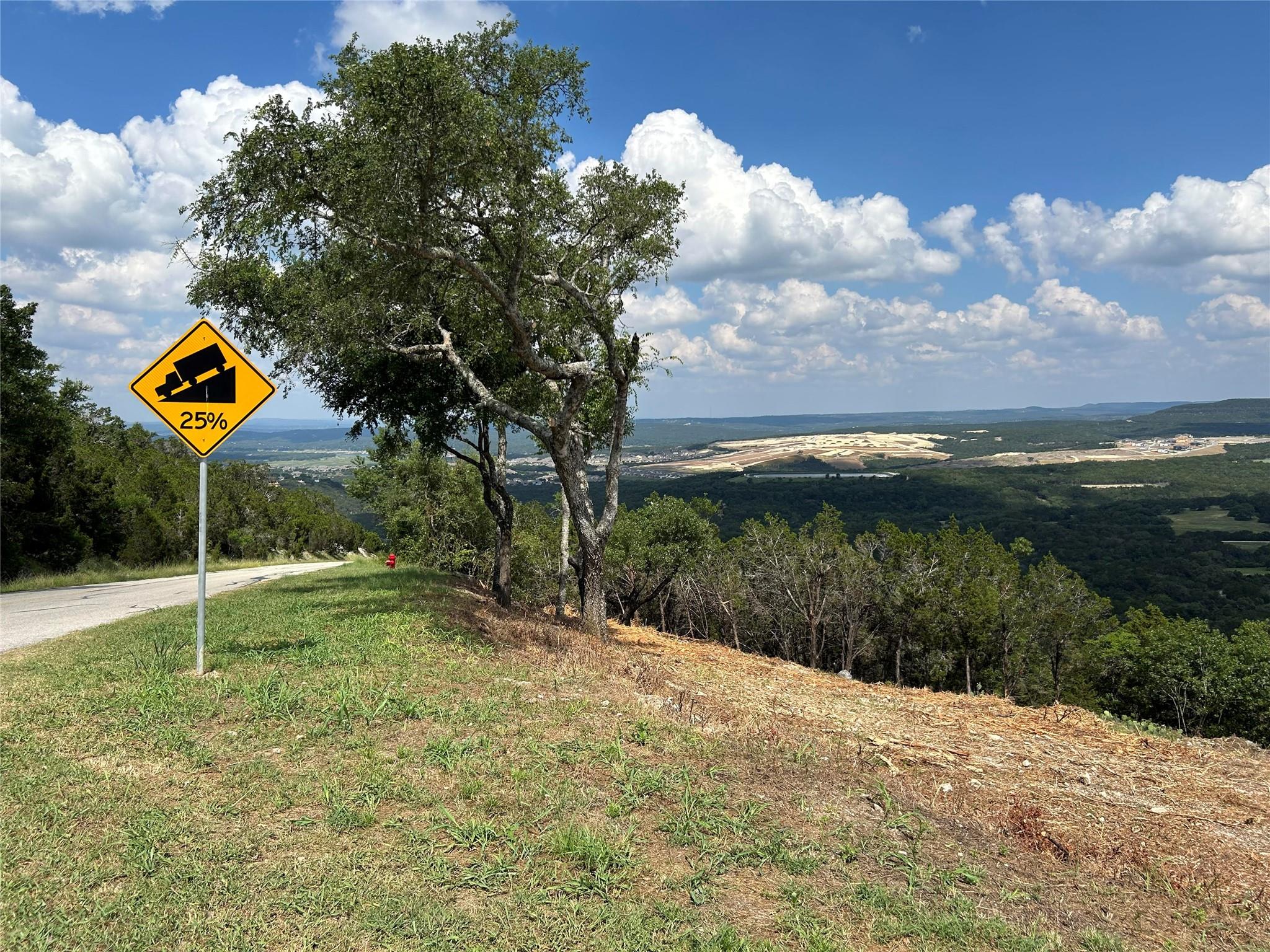 8224 Bar K Ranch RD, Lago Vista, TX 78645