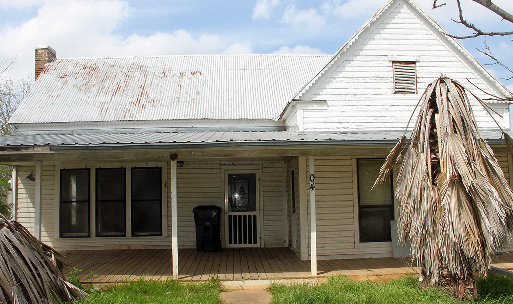 108 Sorrel ST, Red Rock, TX 78662