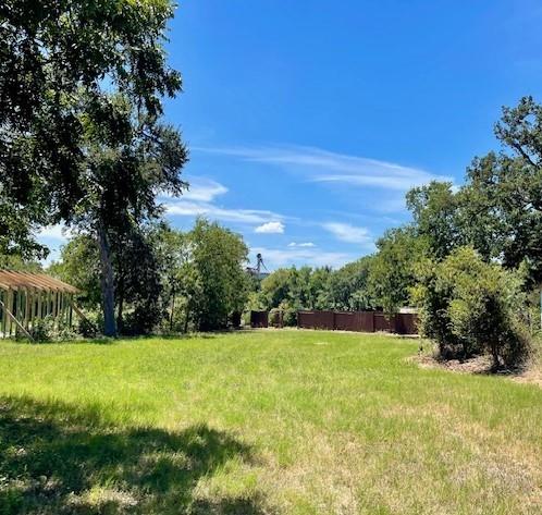 505 E 4th ST, Cameron, TX 76520