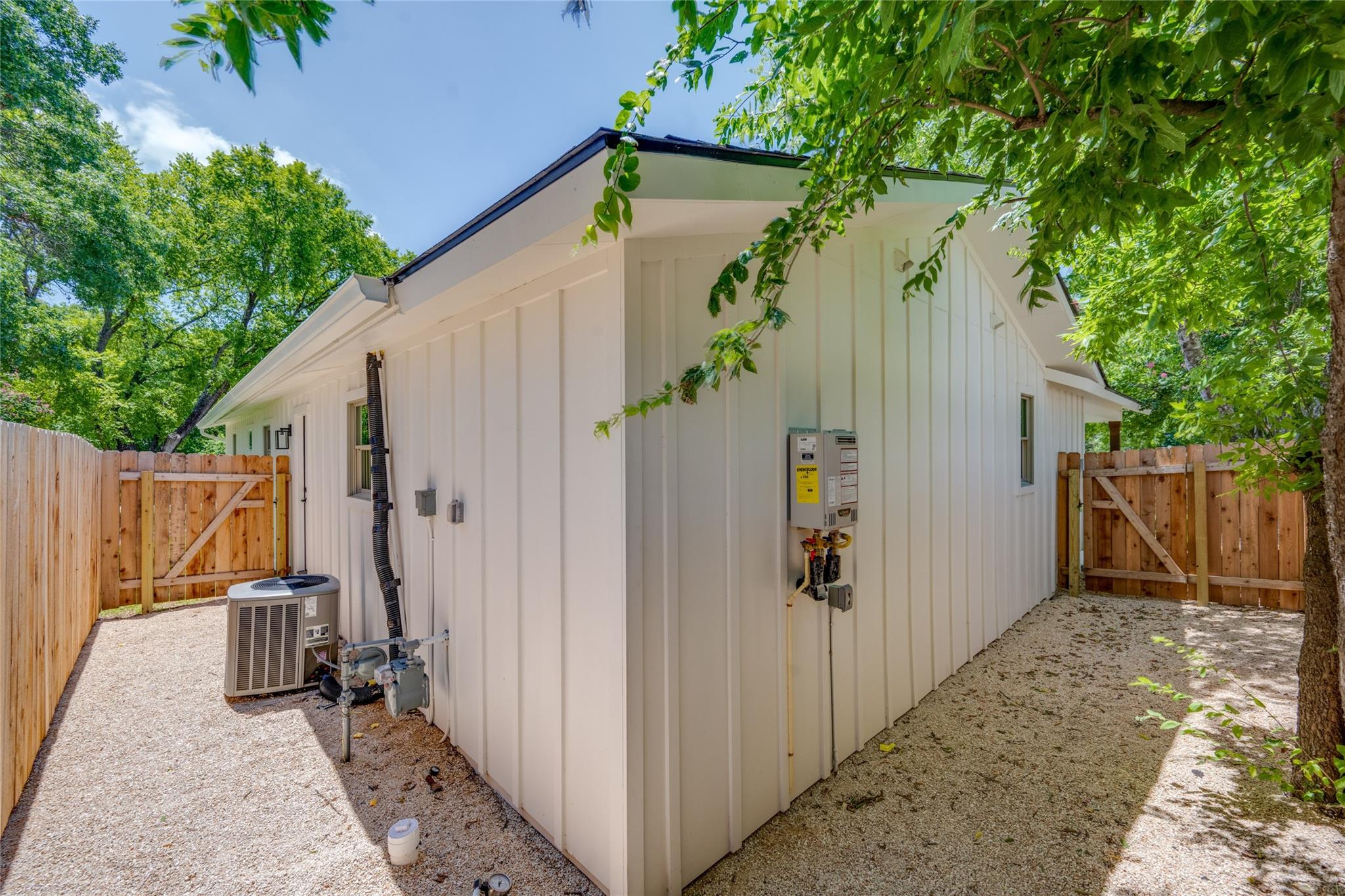 1928 Miles Ave #1, Austin, TX 78745