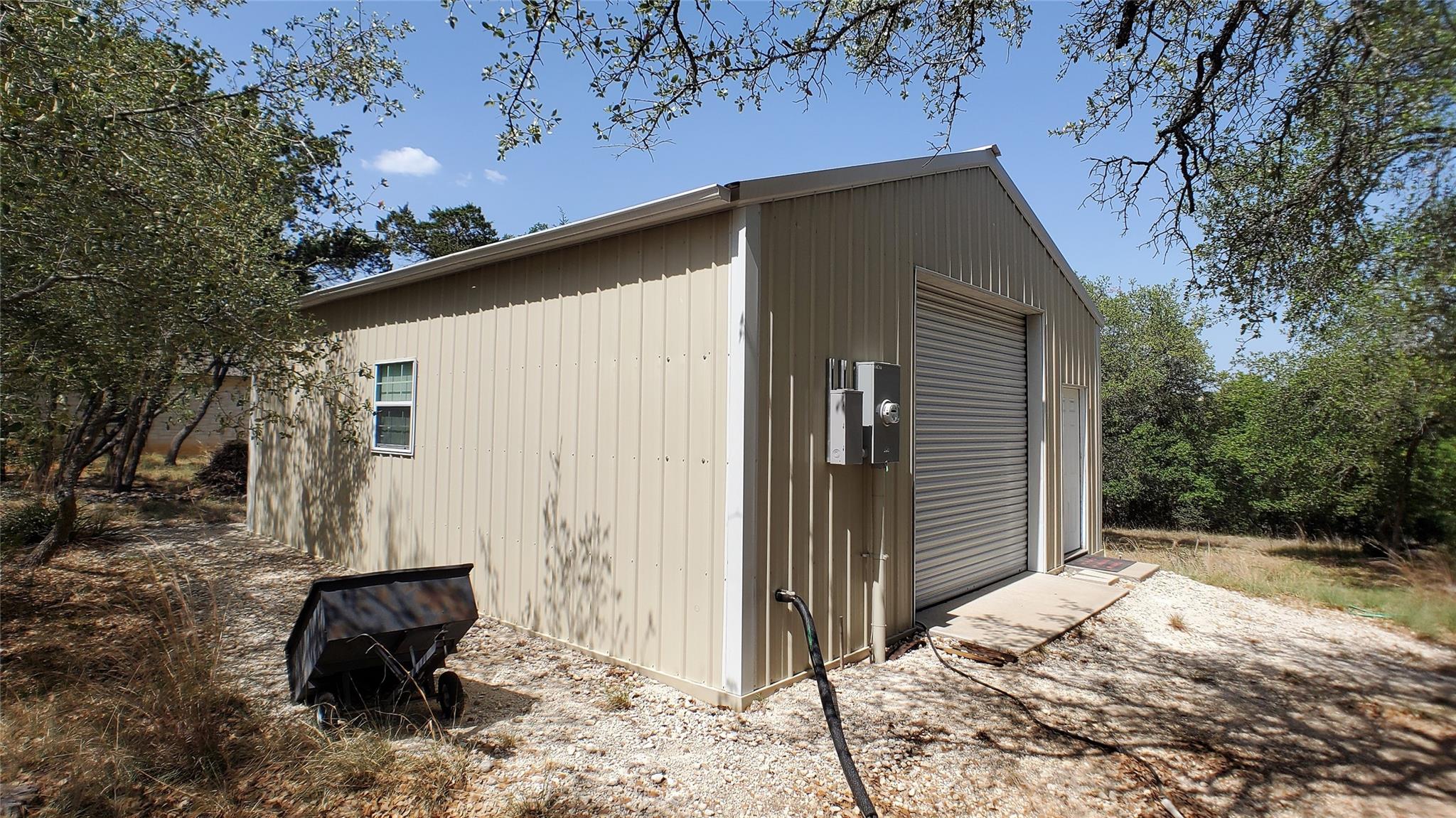 650 Beauchamp RD, Dripping Springs, TX 78620