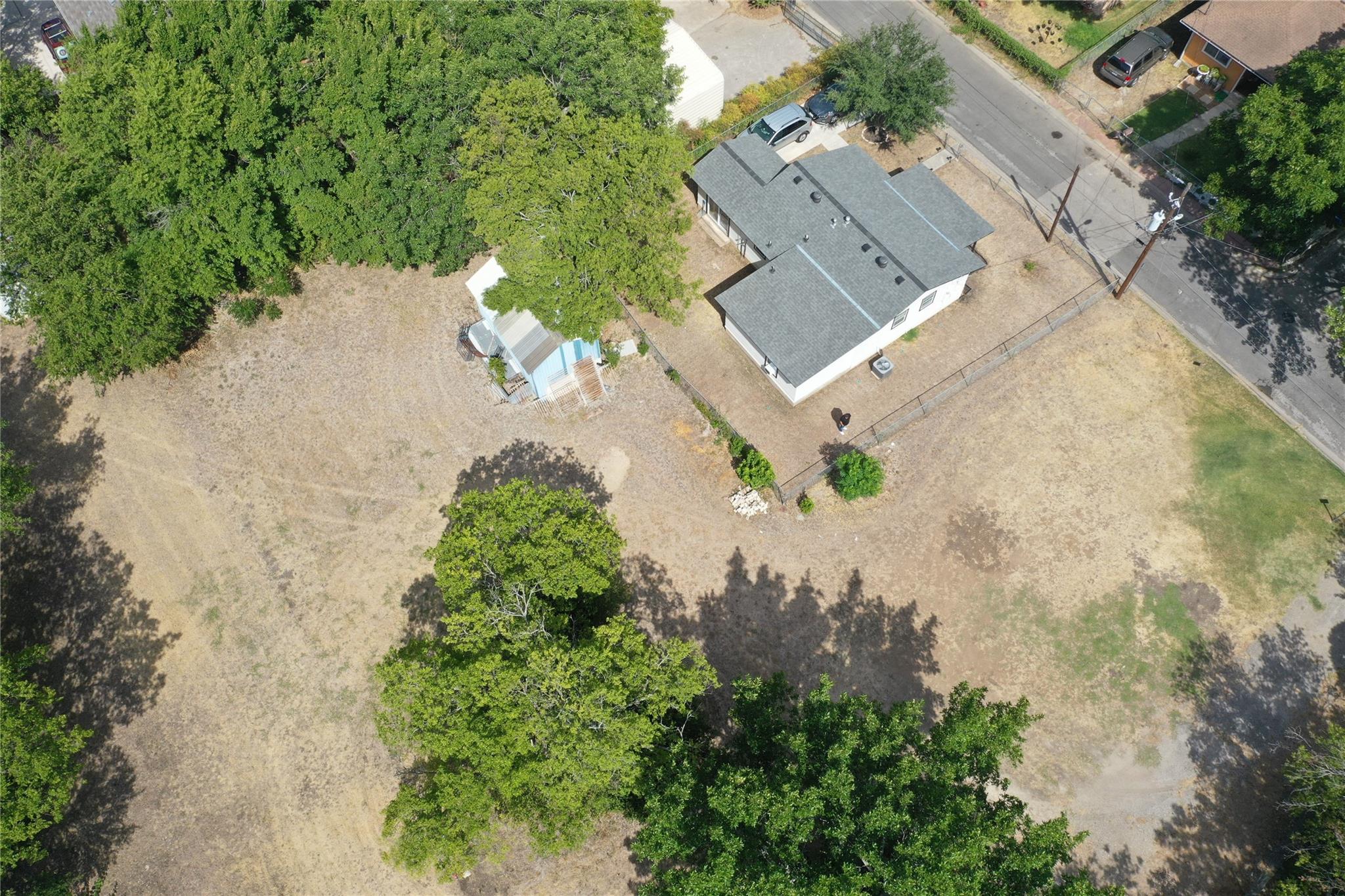 910 E 20th ST, Georgetown, TX 78626