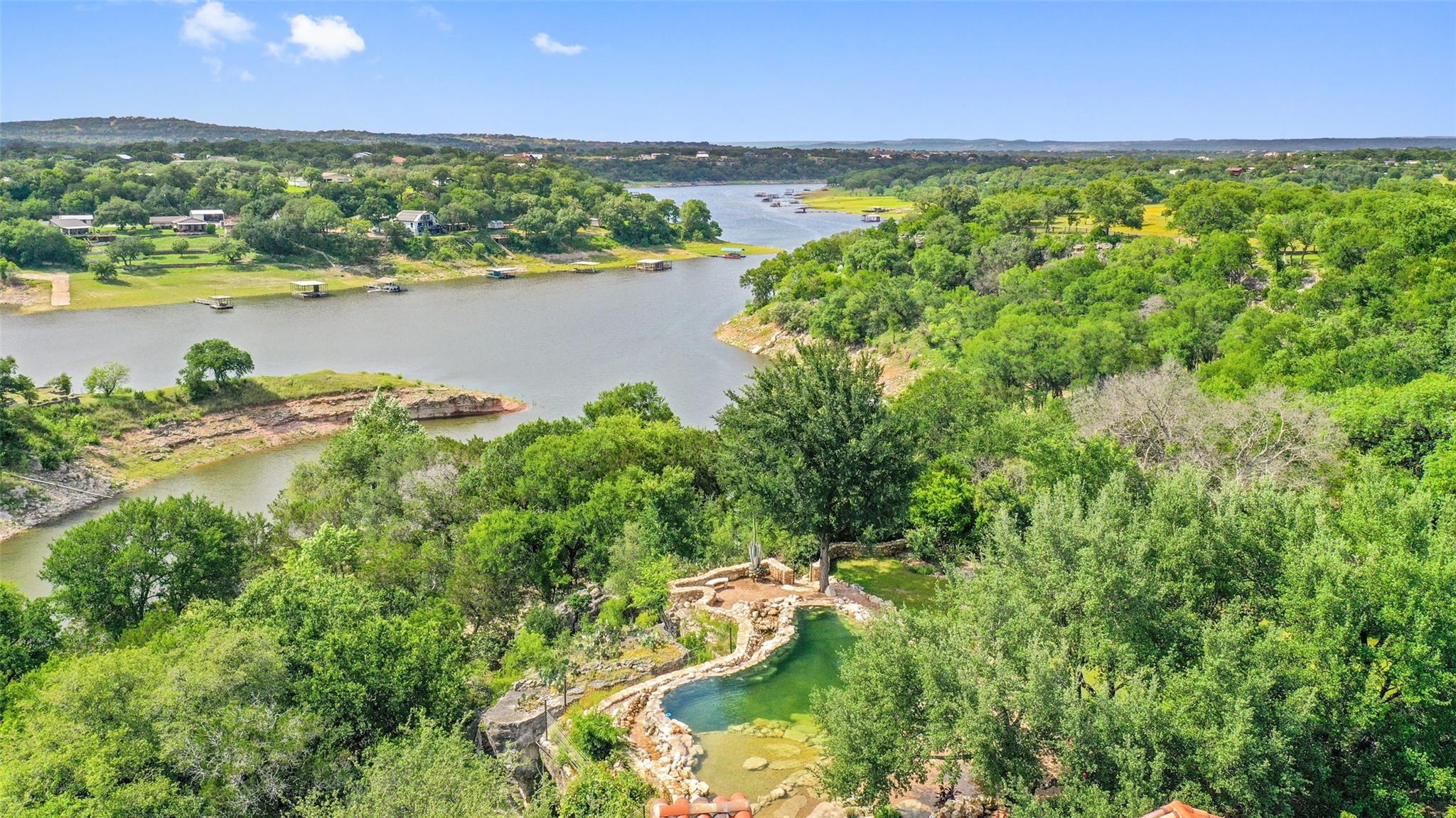 808 Rivercliff DR, Spicewood, TX 78669