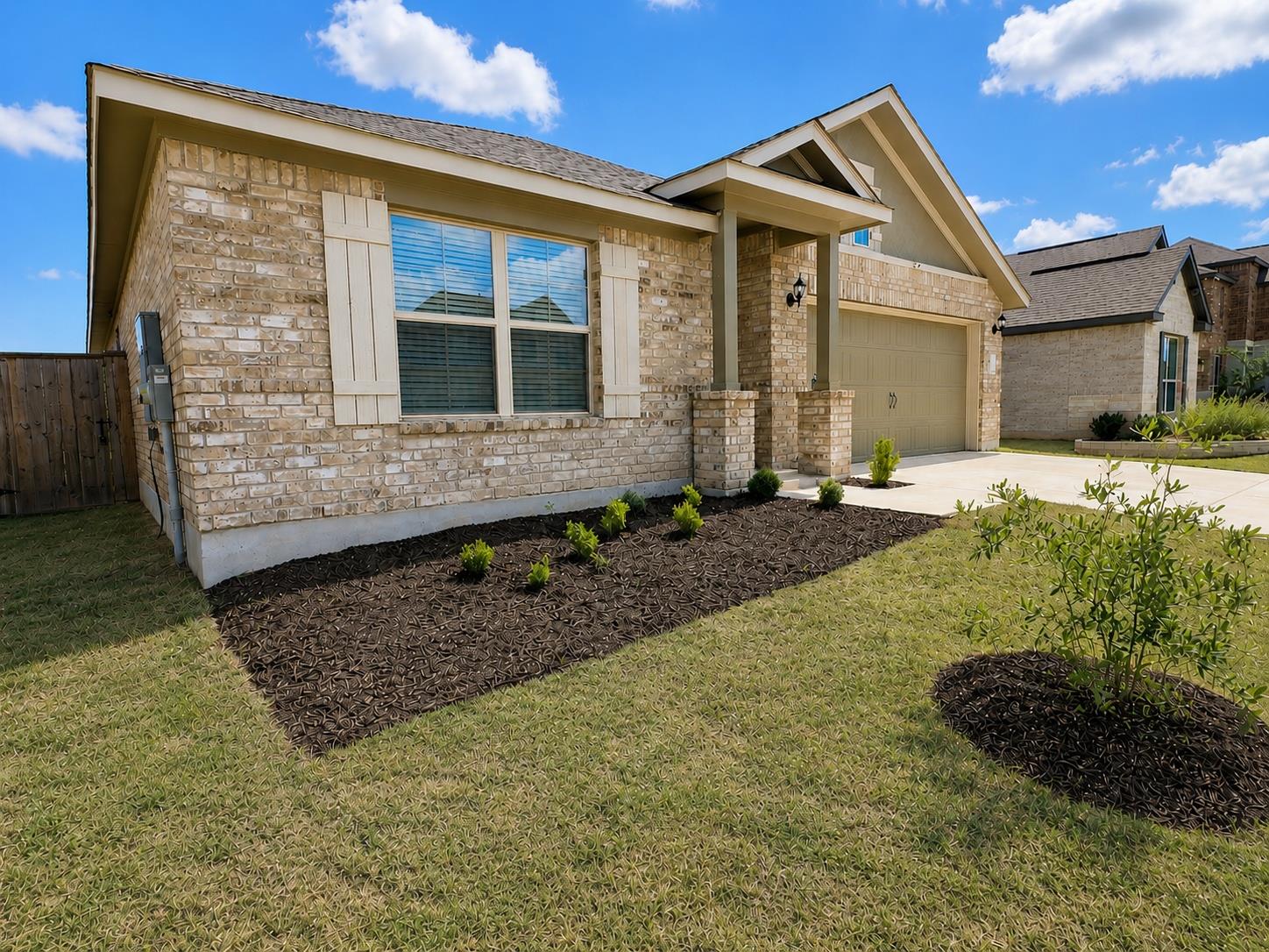 132 Periwinkle LN, Bastrop, TX 78602