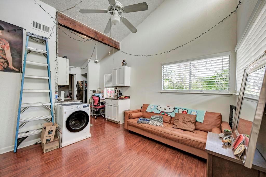 1010 W 23 ST #15, Austin, TX 78705