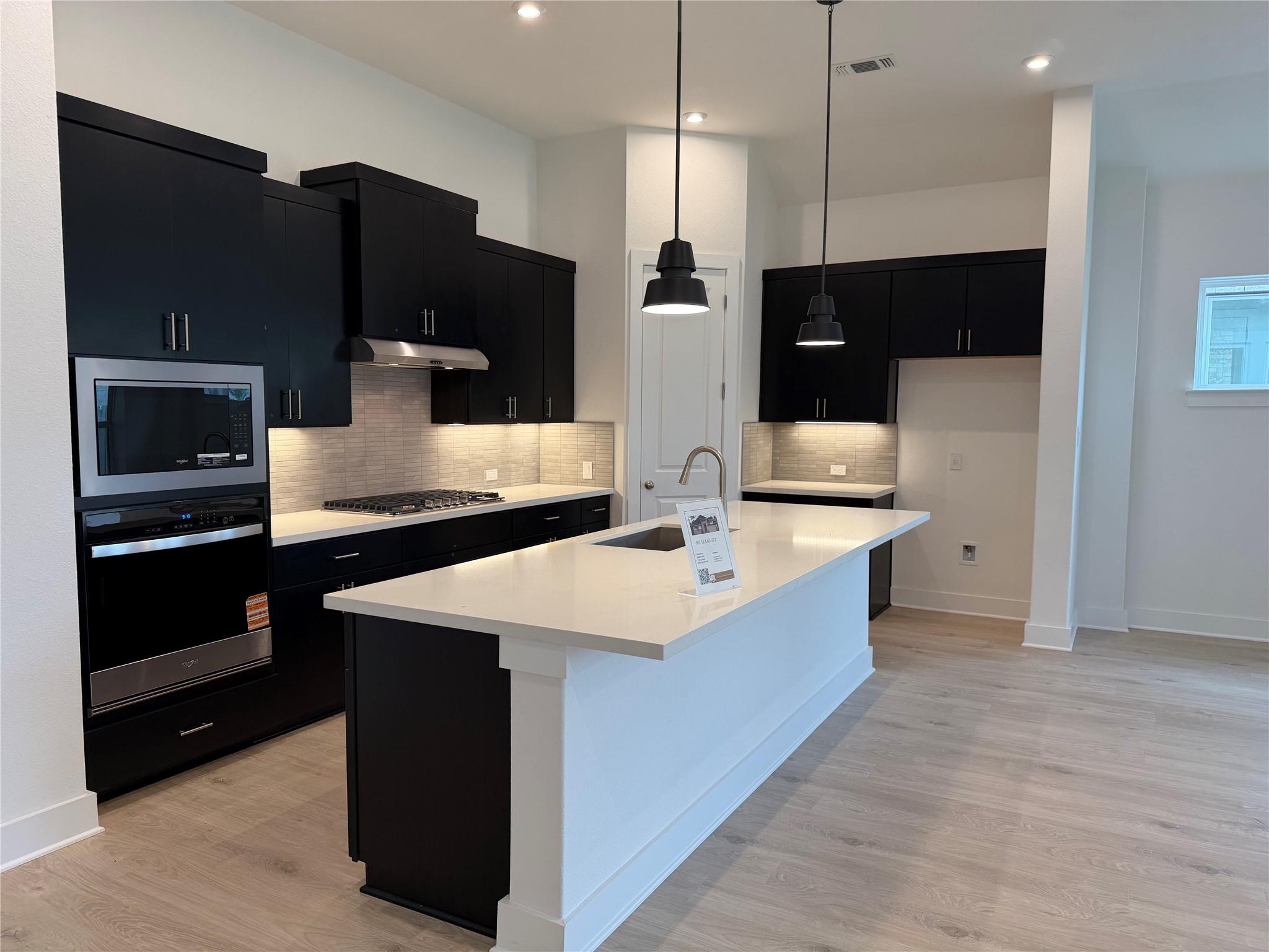 501 Texas Sky DR, Georgetown, TX 78628