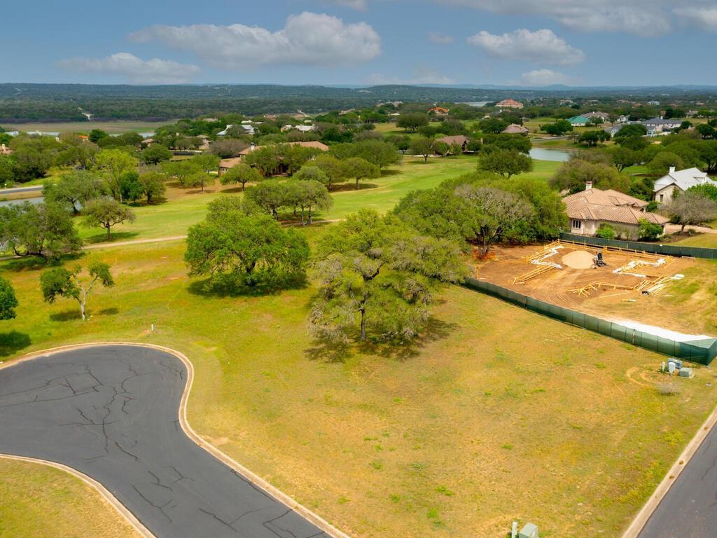 2101 Chipshot CT, Spicewood, TX 78669