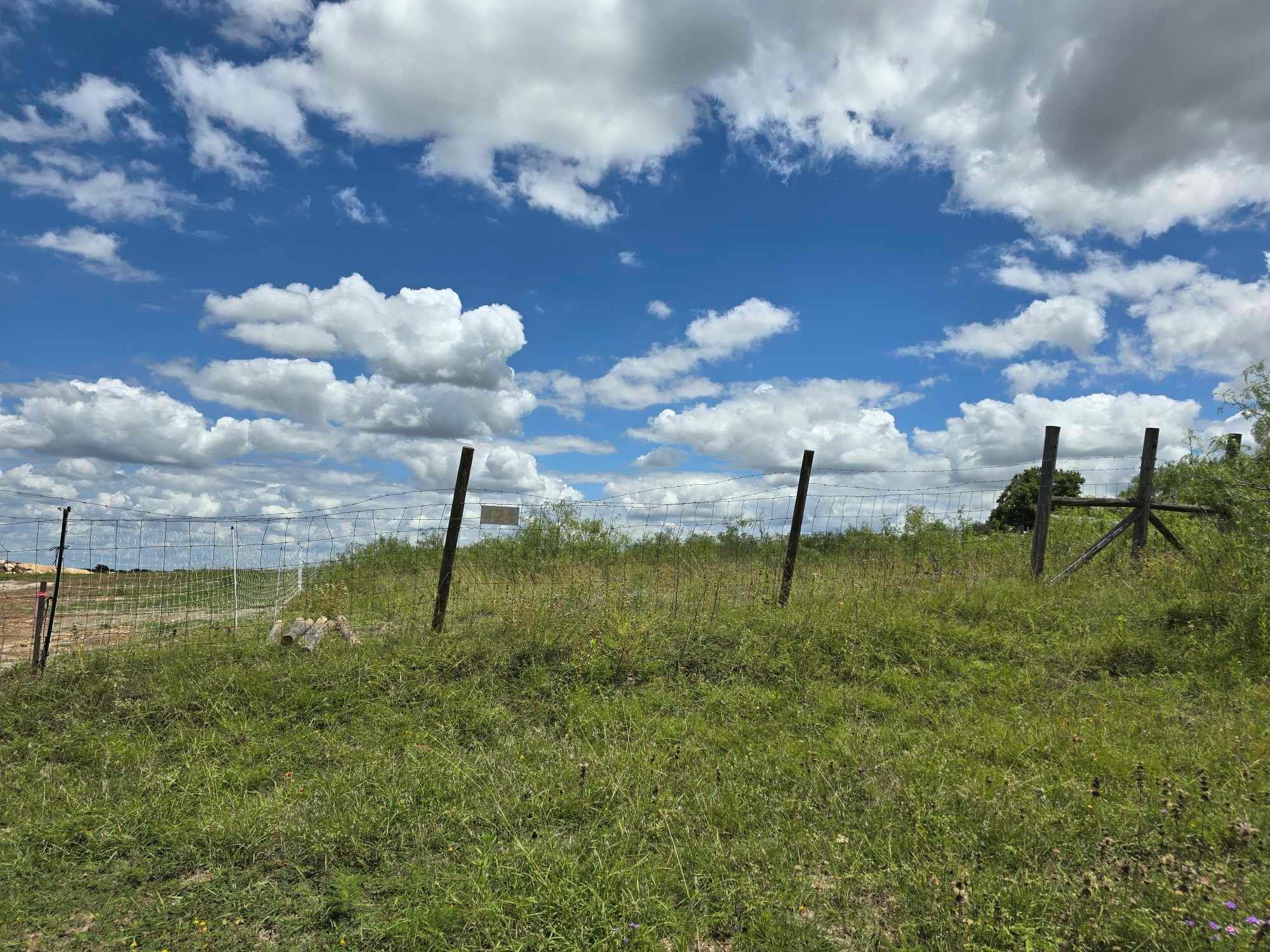 414 3g Ranch RD, Kyle, TX 78640