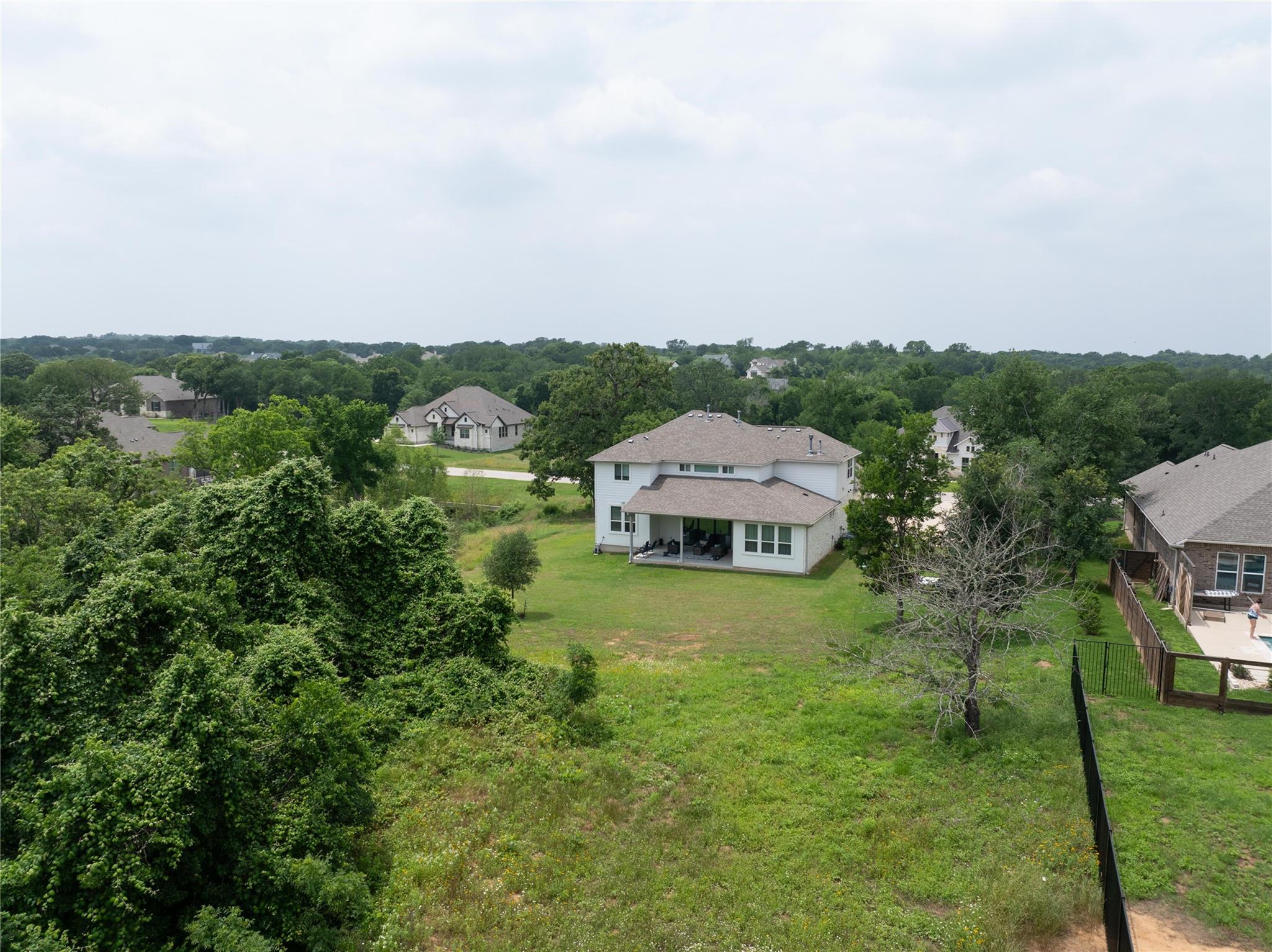 121 Black Talon LN, Cedar Creek, TX 78612