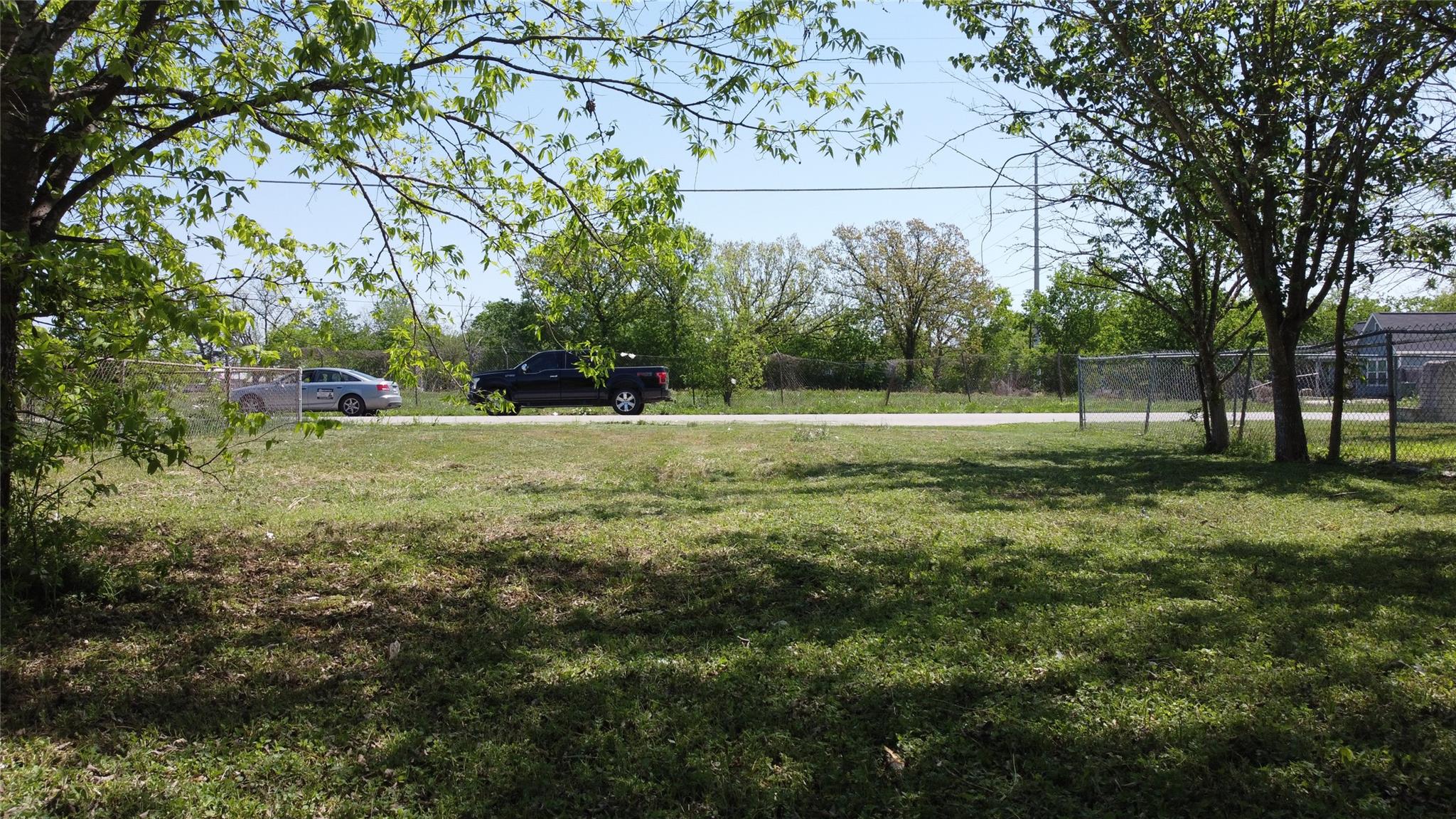 408 Symes ST, Taylor, TX 76574