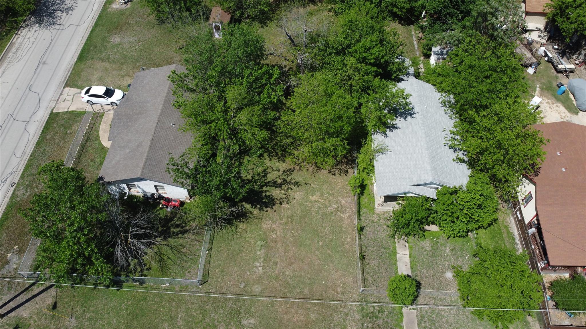 408 Symes ST, Taylor, TX 76574