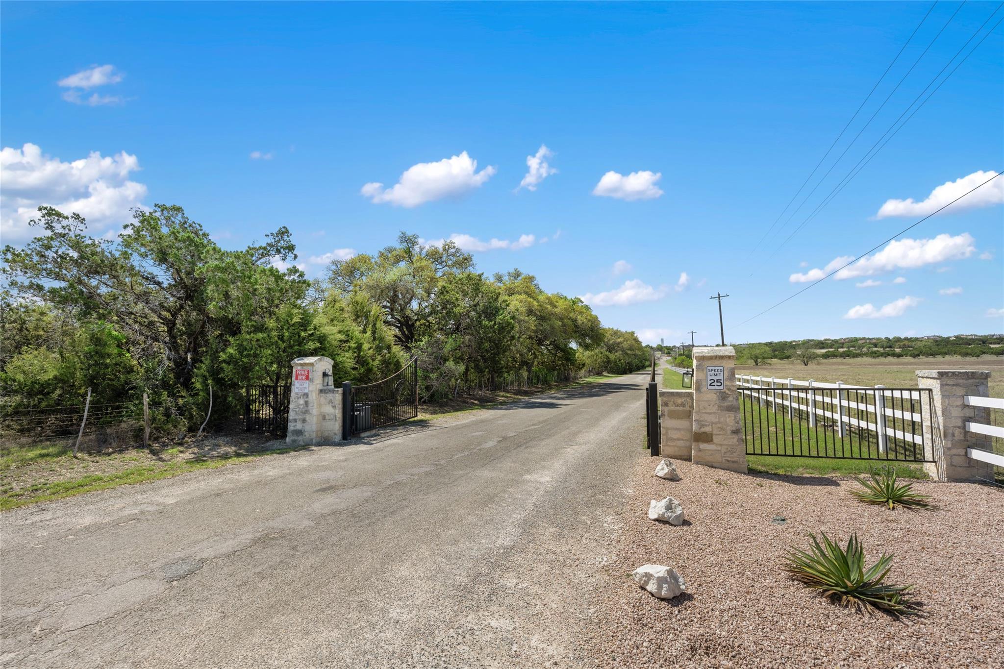 332 First Down Dash, Burnet, TX 78611