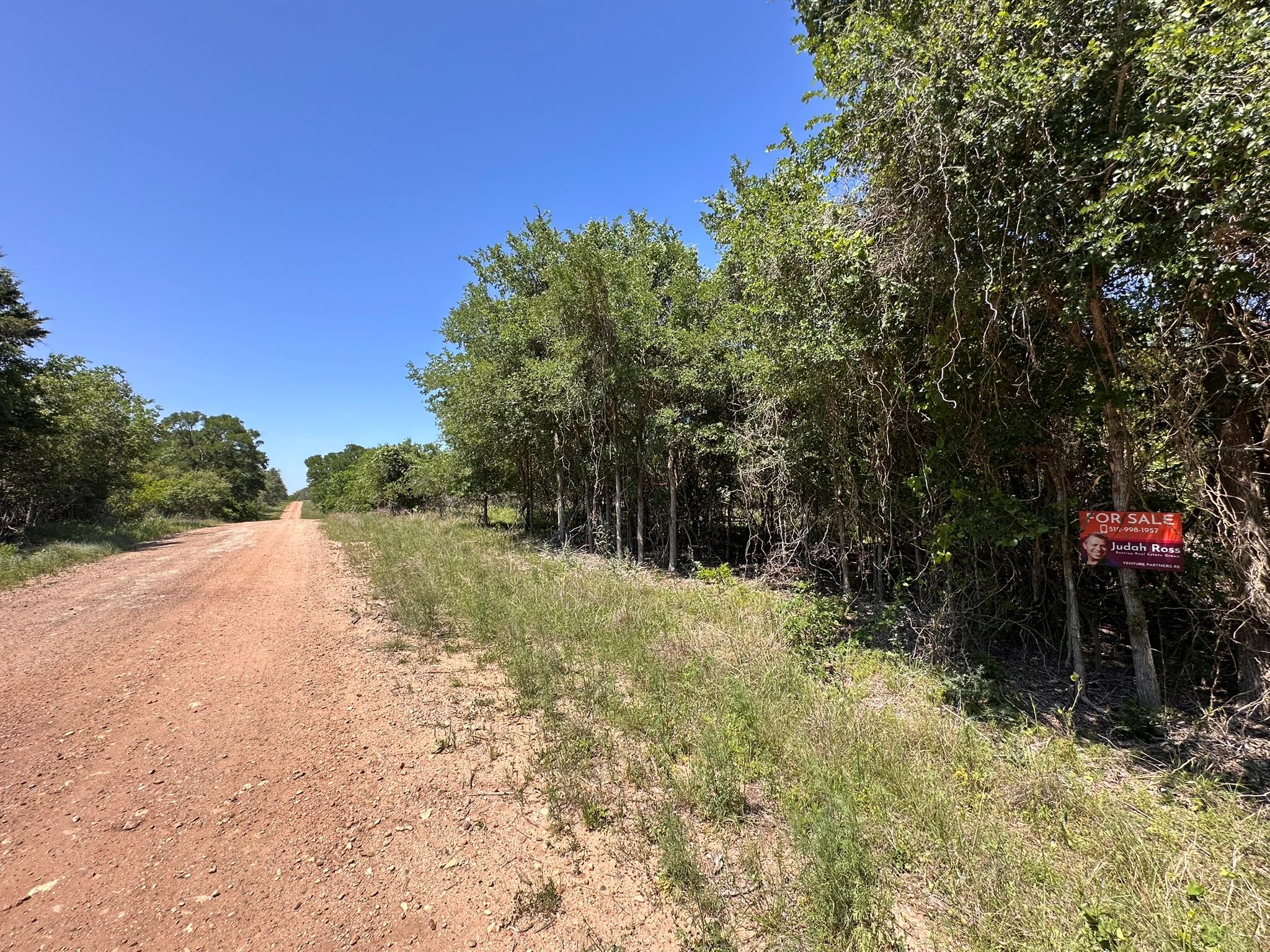258 Kahana LN, Bastrop, TX 78602