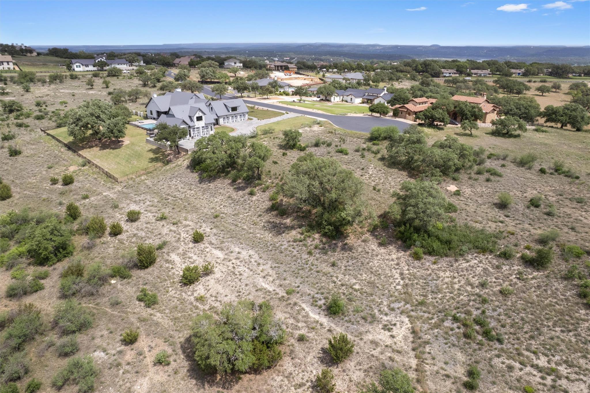 1117 Saddlebrook CYN, Spicewood, TX 78669