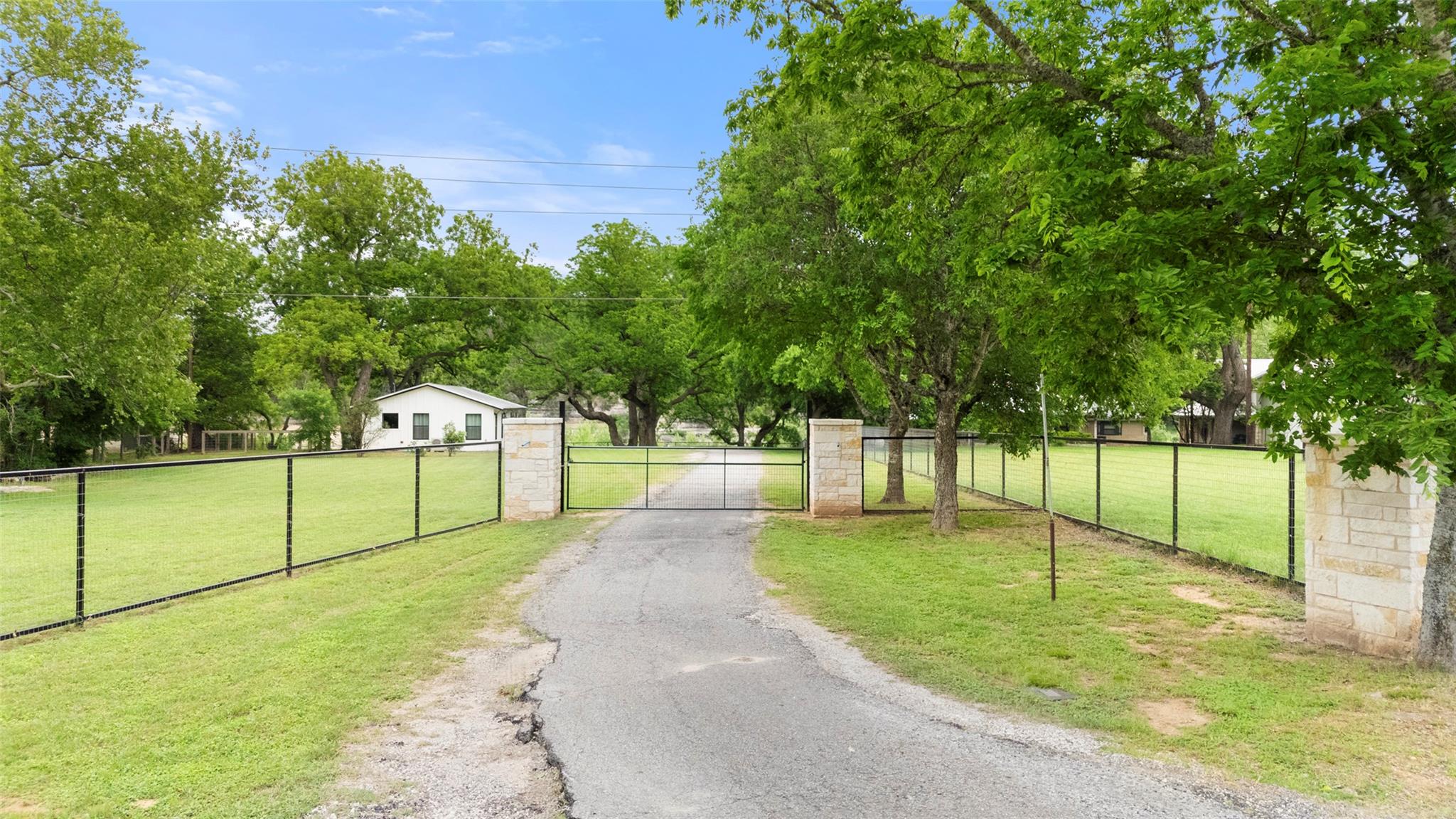 2410 Flite Acres RD, Wimberley, TX 78676