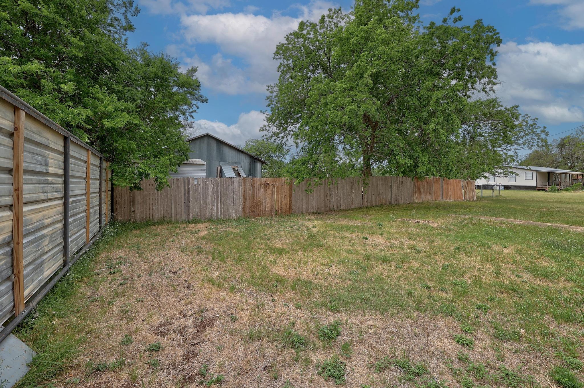 205 Fallwell ST, Liberty Hill, TX 78642