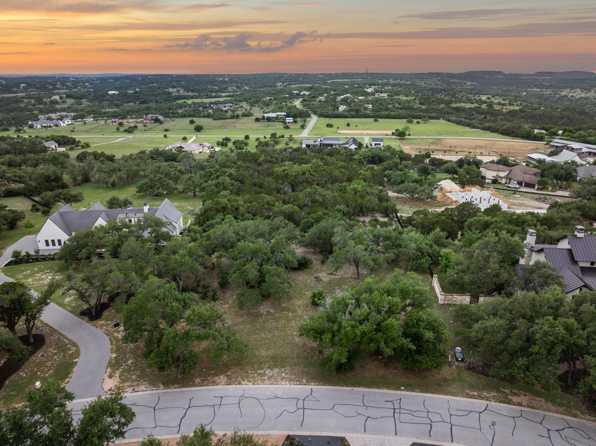 8208 Bellancia DR, Austin, TX 78738