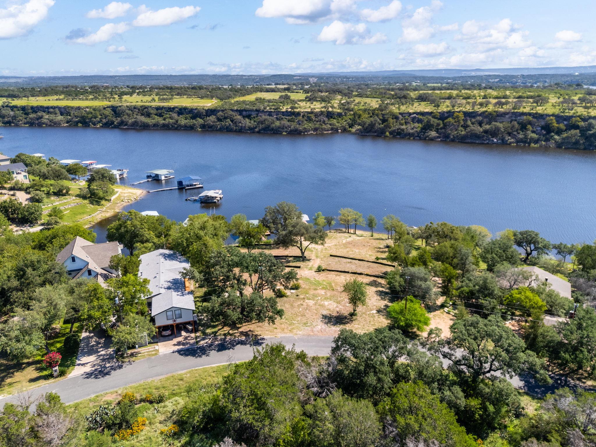 1015-1017 Lake Shore Lot 72&73 DR, Spicewood, TX 78669