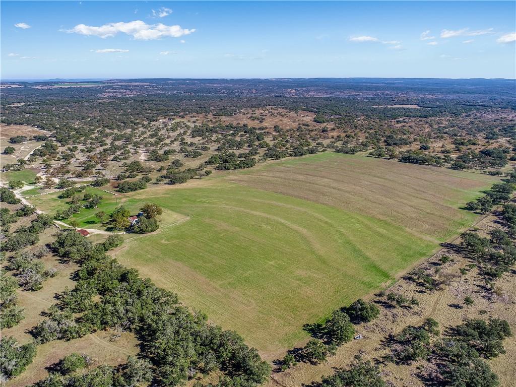 788 Clarence Jacoby RD, Fredericksburg, TX 78624
