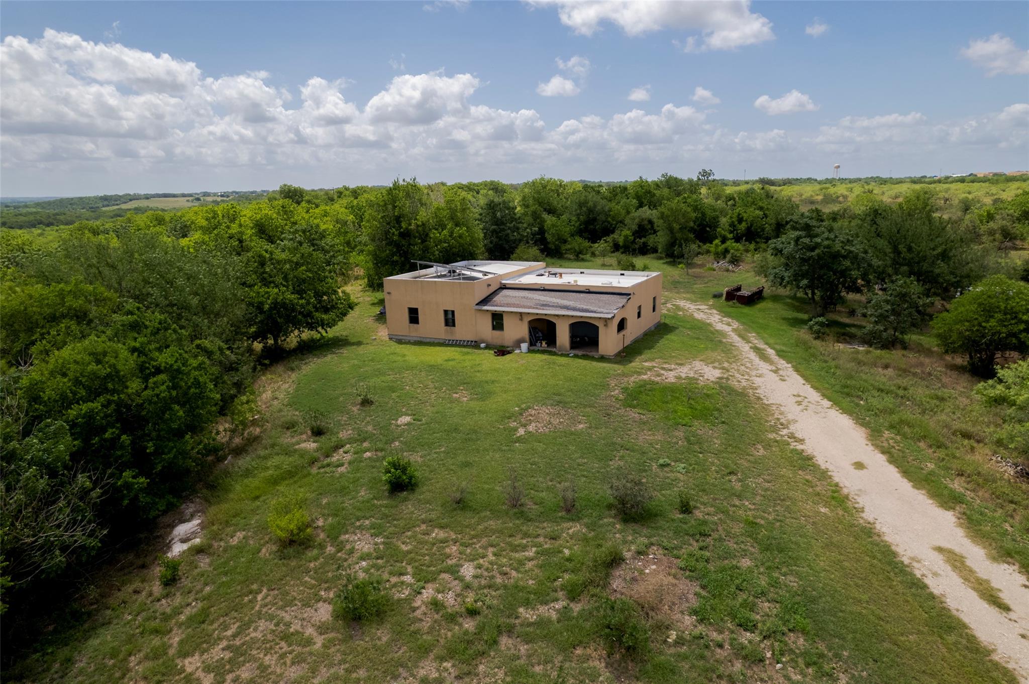 474 Heidenreich LN, Kyle, TX 78640