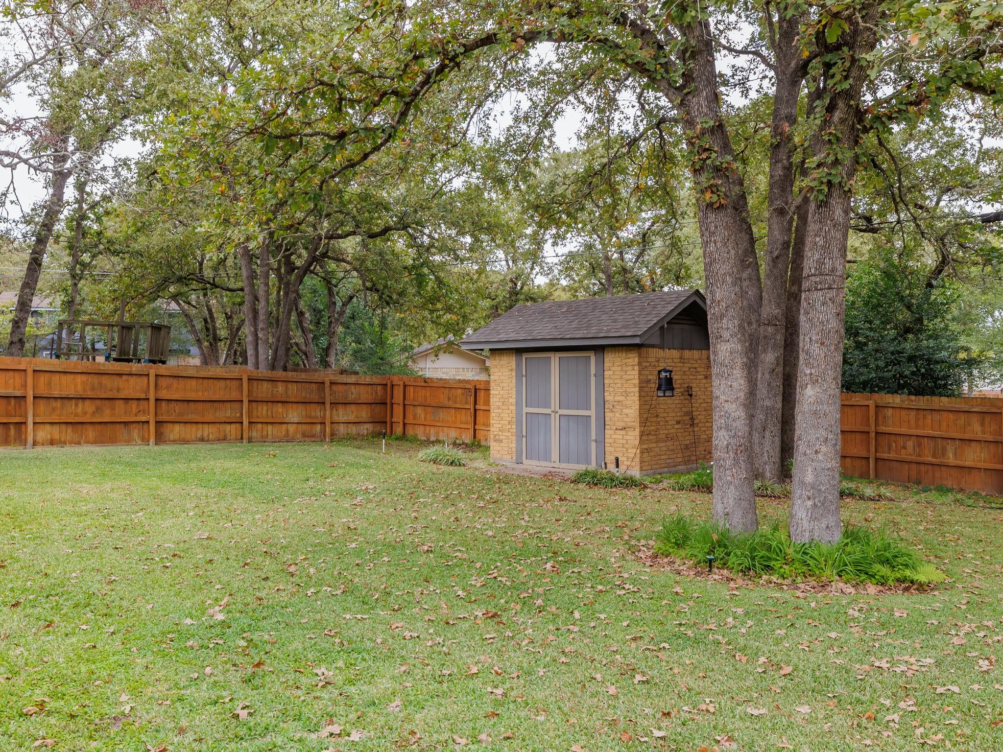 704 Enfield RD, Rockdale, TX 76567