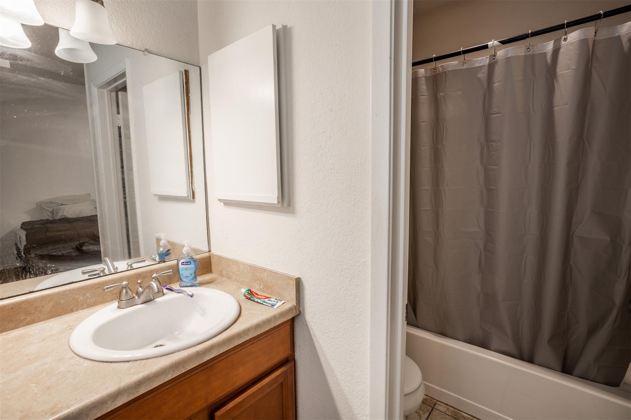 807 W 25th ST #102, Austin, TX 78705