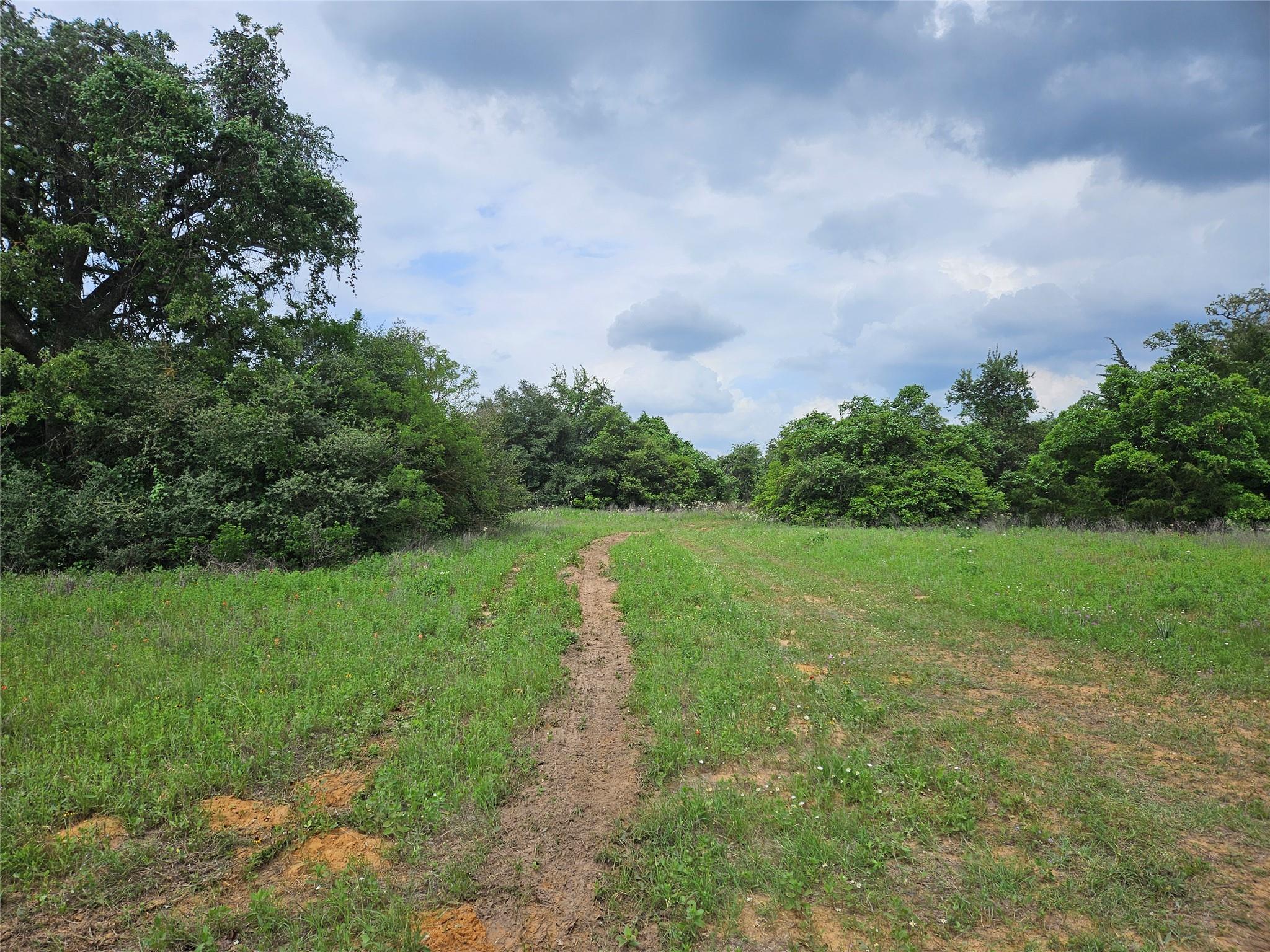 8912 C R 322, Milano, TX 76556
