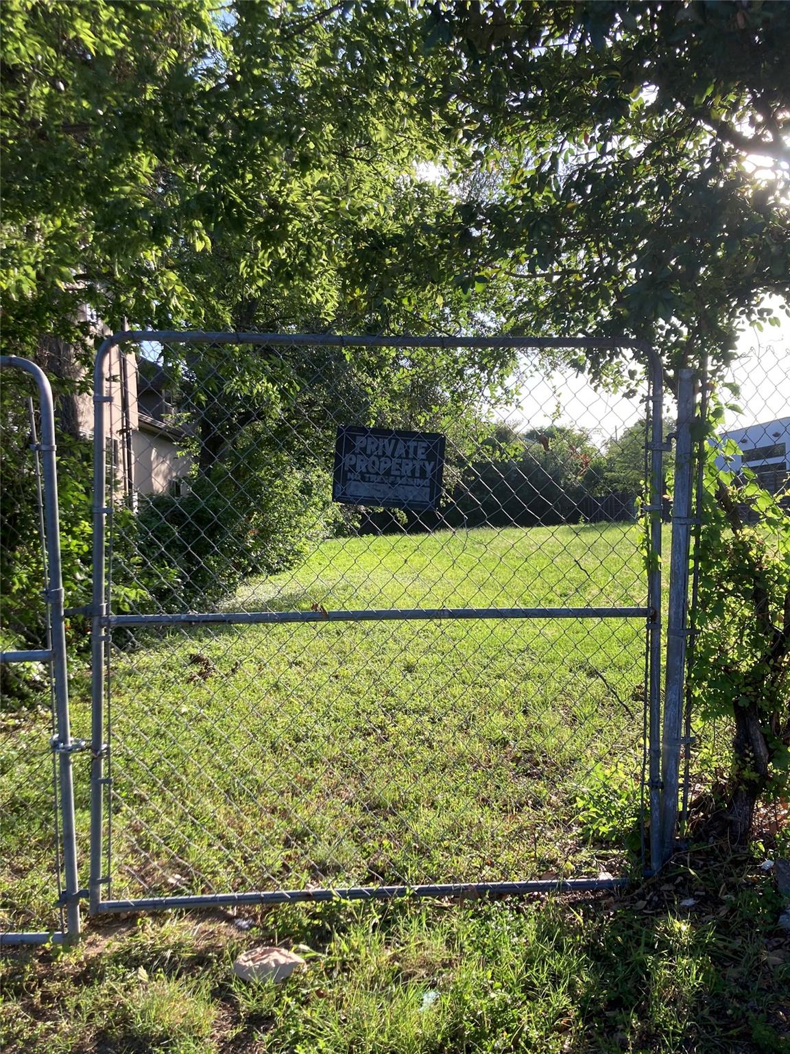 1192 B Comal ST, Austin, TX 78702