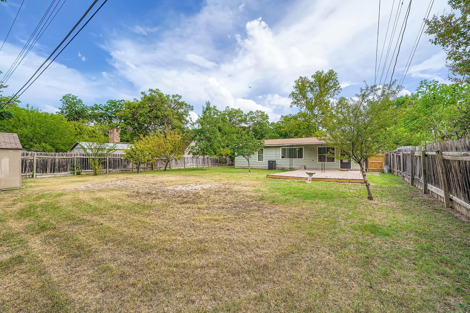 914 Hermitage DR, Austin, TX 78753