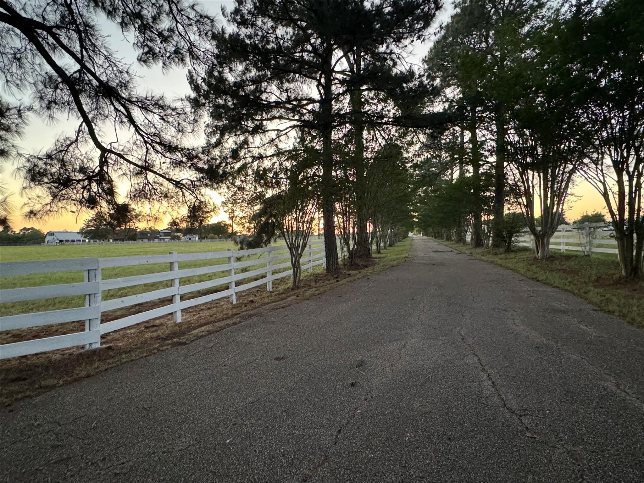 2502 Highway 304, Smithville, TX 78957