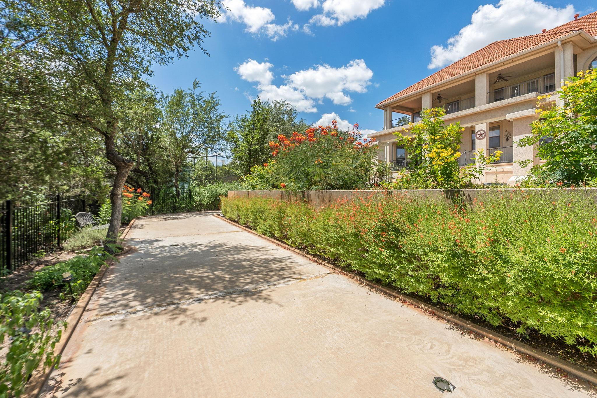 4325 Lago Viento, Austin, TX 78734