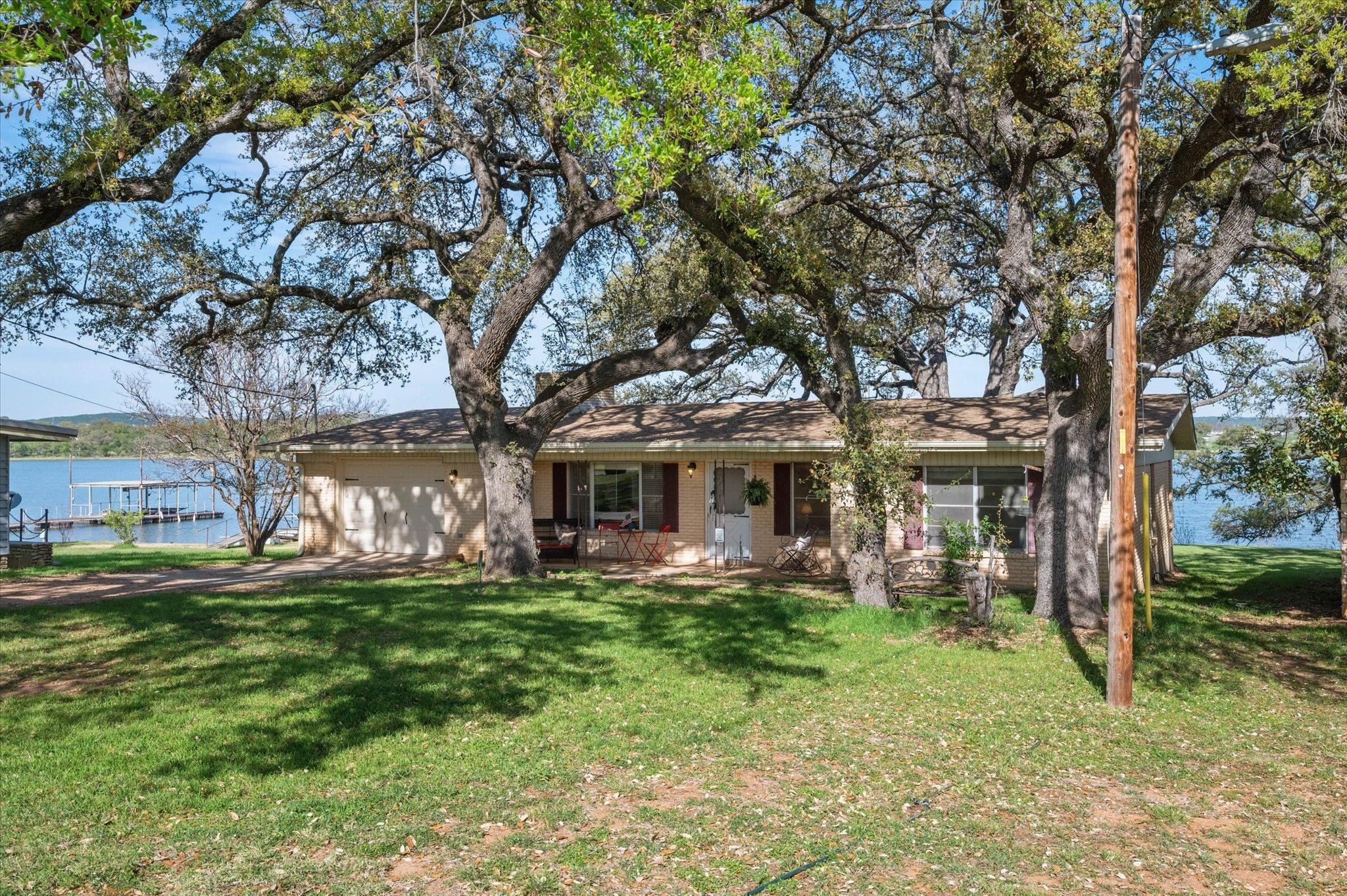 210 Lake Loop, Tow, TX 78672