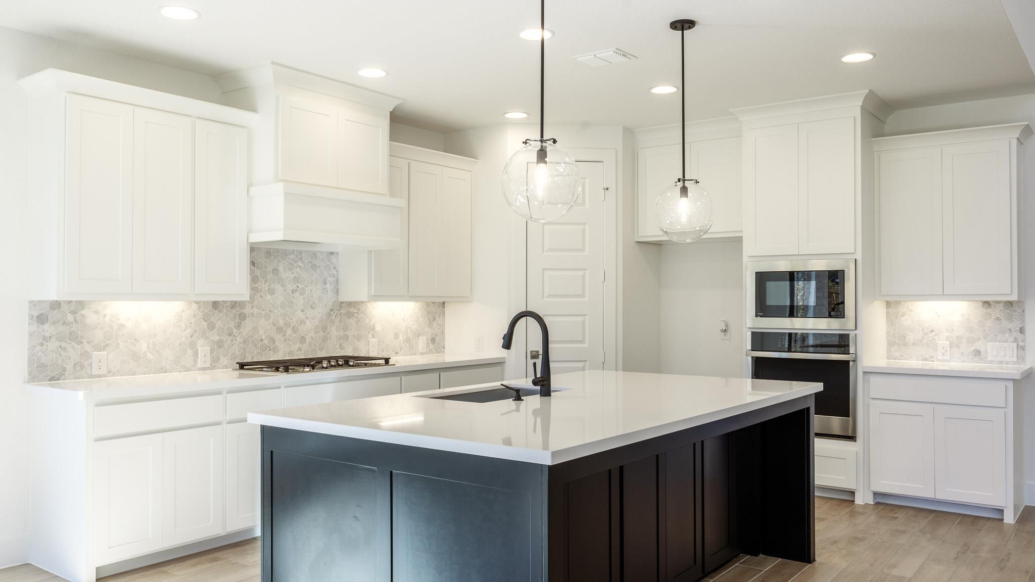 1332 White Daisy LN, Georgetown, TX 78628