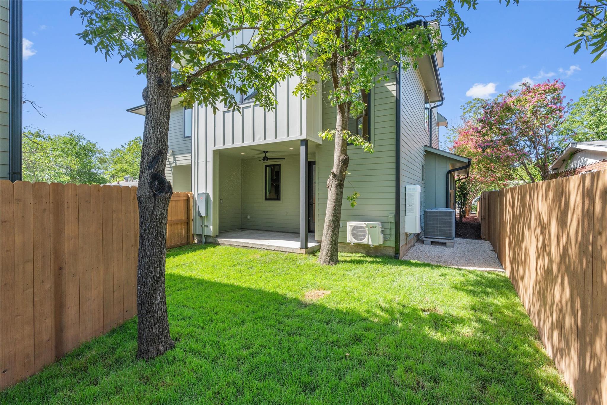 1402 Beckett ST #1B, Austin, TX 78757