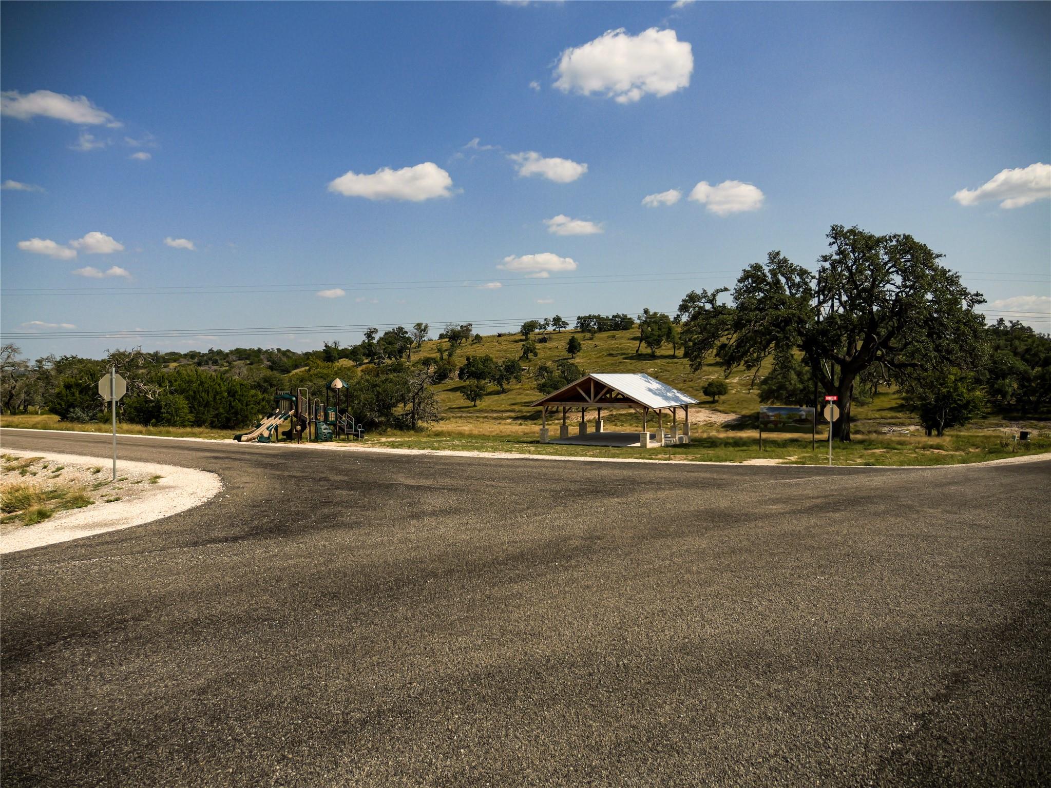 39 Buckskin Pa, Fredericksburg, TX 78624