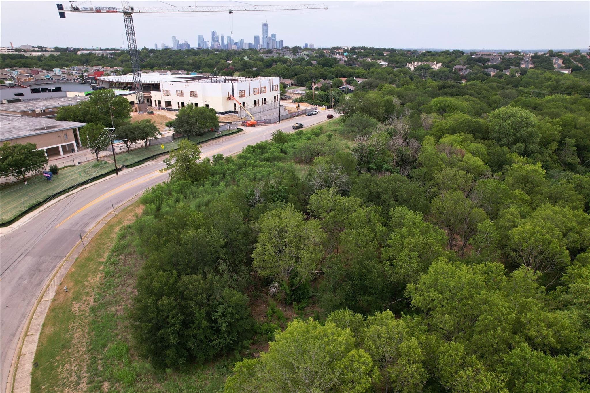 2825 Metcalfe RD, Austin, TX 78741