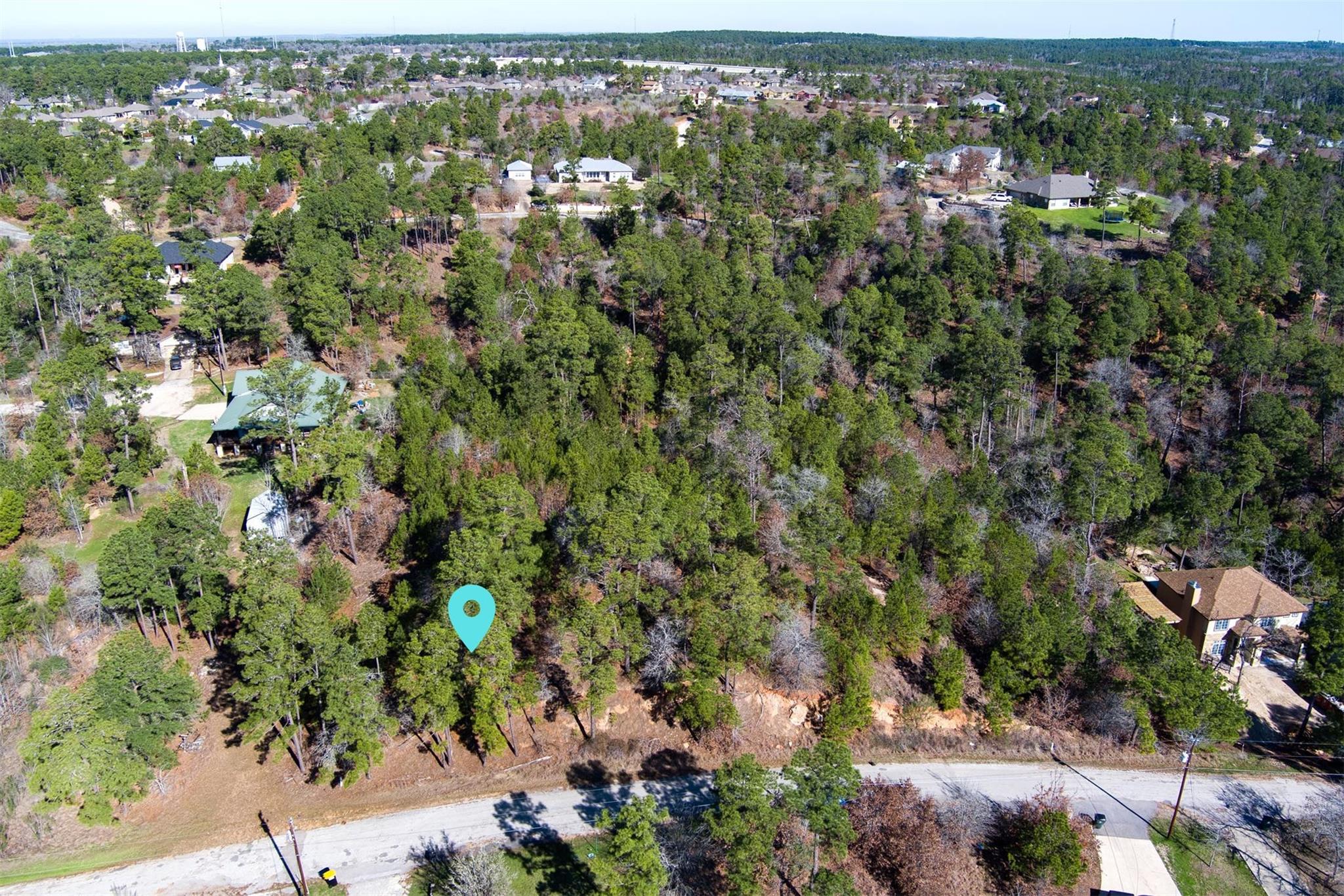 222 Makaha DR, Bastrop, TX 78602