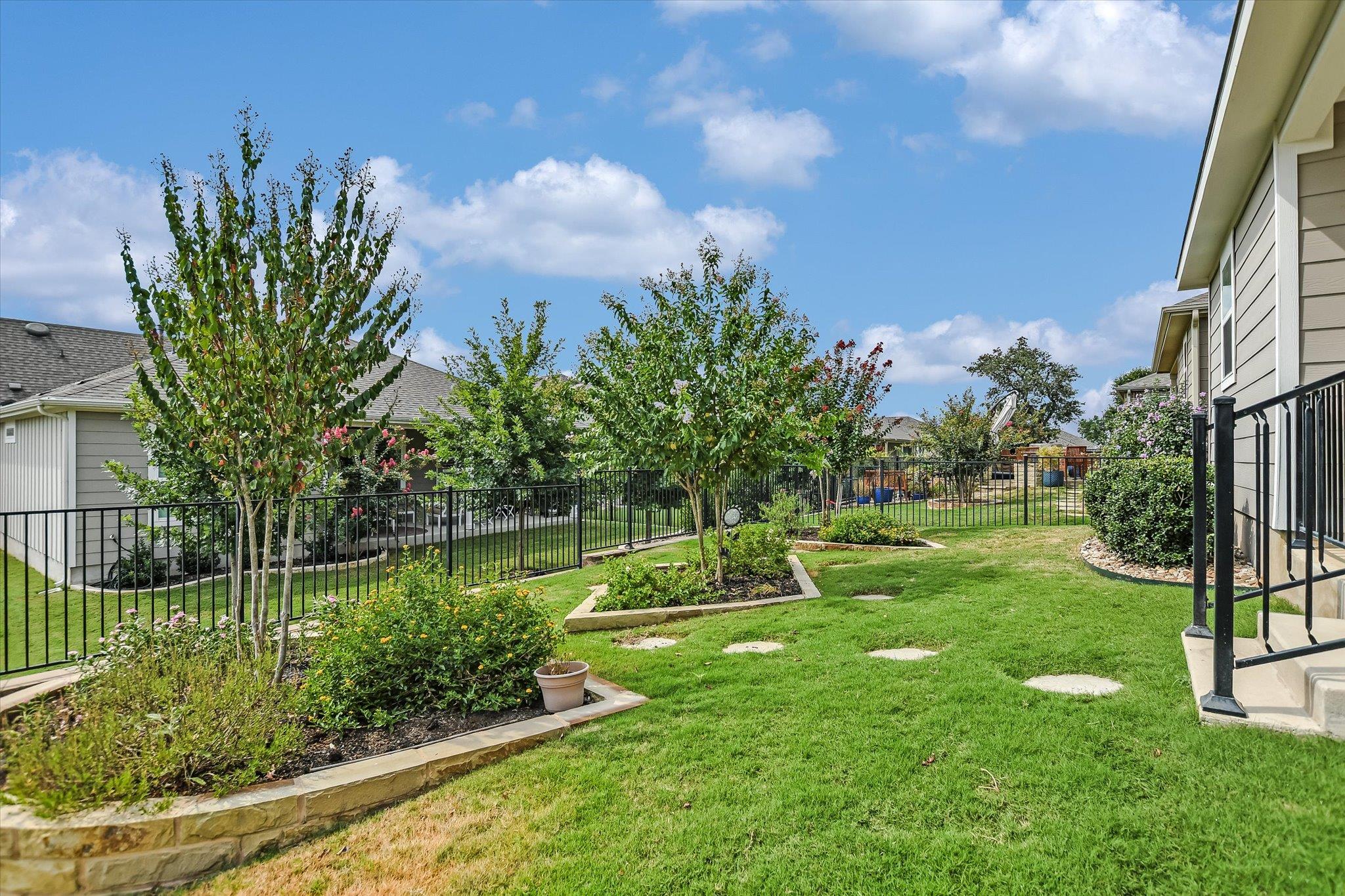 702 Kitty Hawk RD, Georgetown, TX 78633