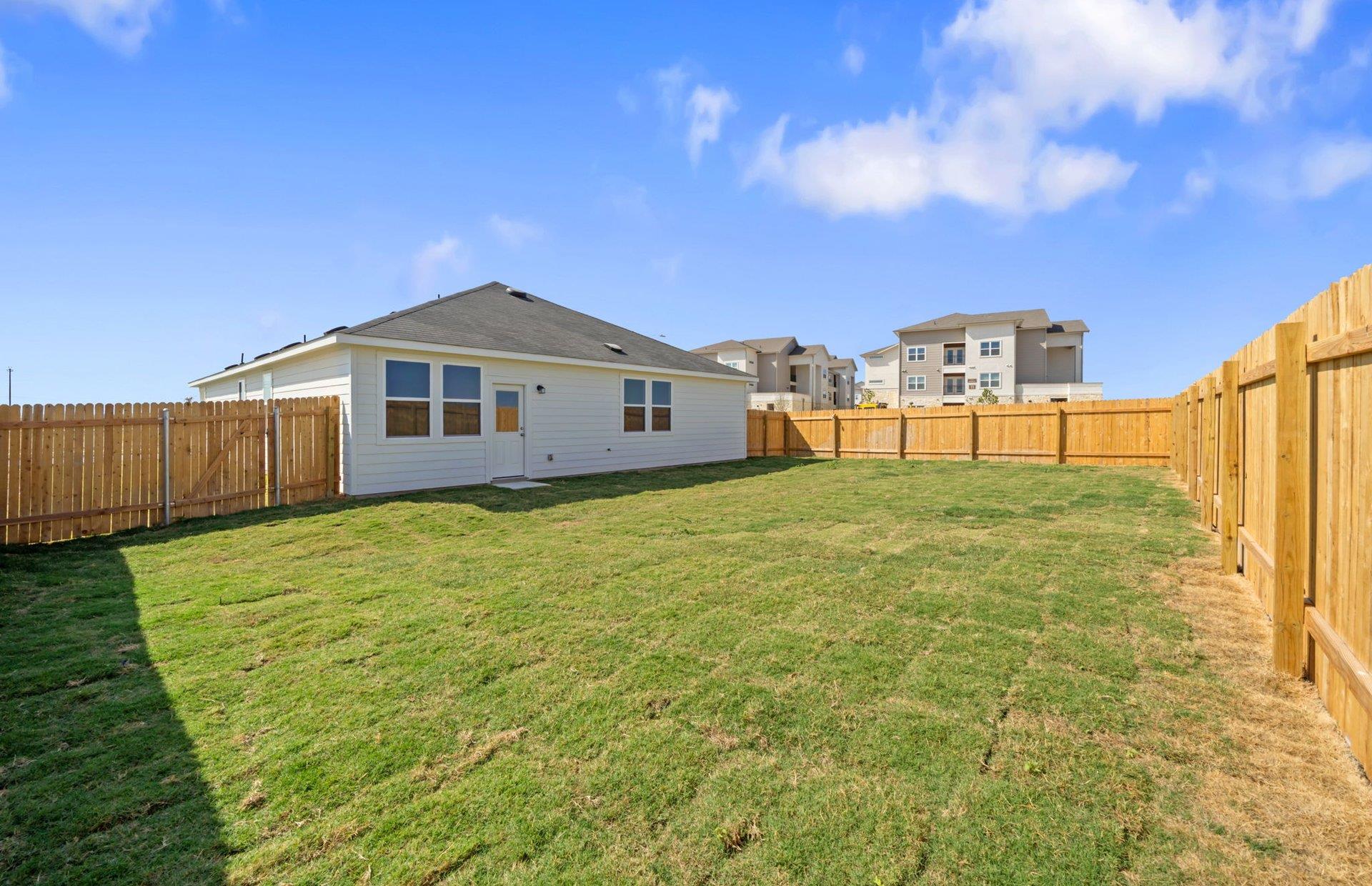 105 Lindheimer LN, San Marcos, TX 78666