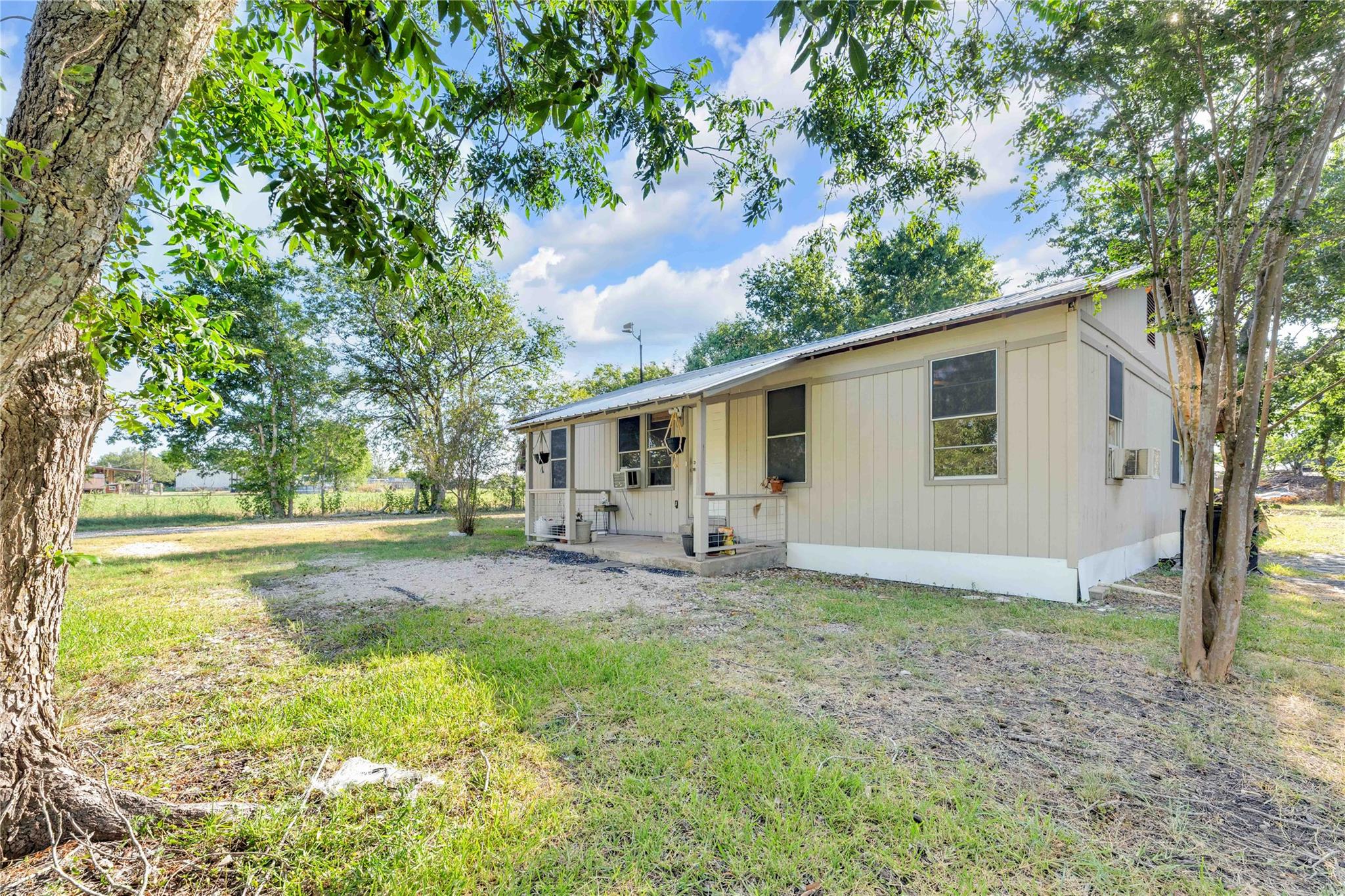 20235 Engelmann LN, Manor, TX 78653