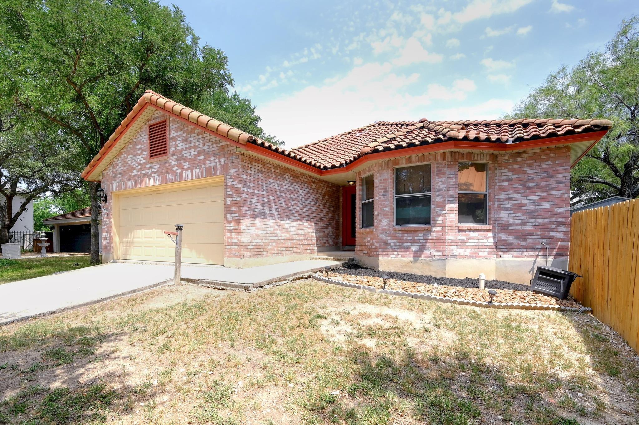 7410 Tom Watson CT, San Antonio, TX 78244