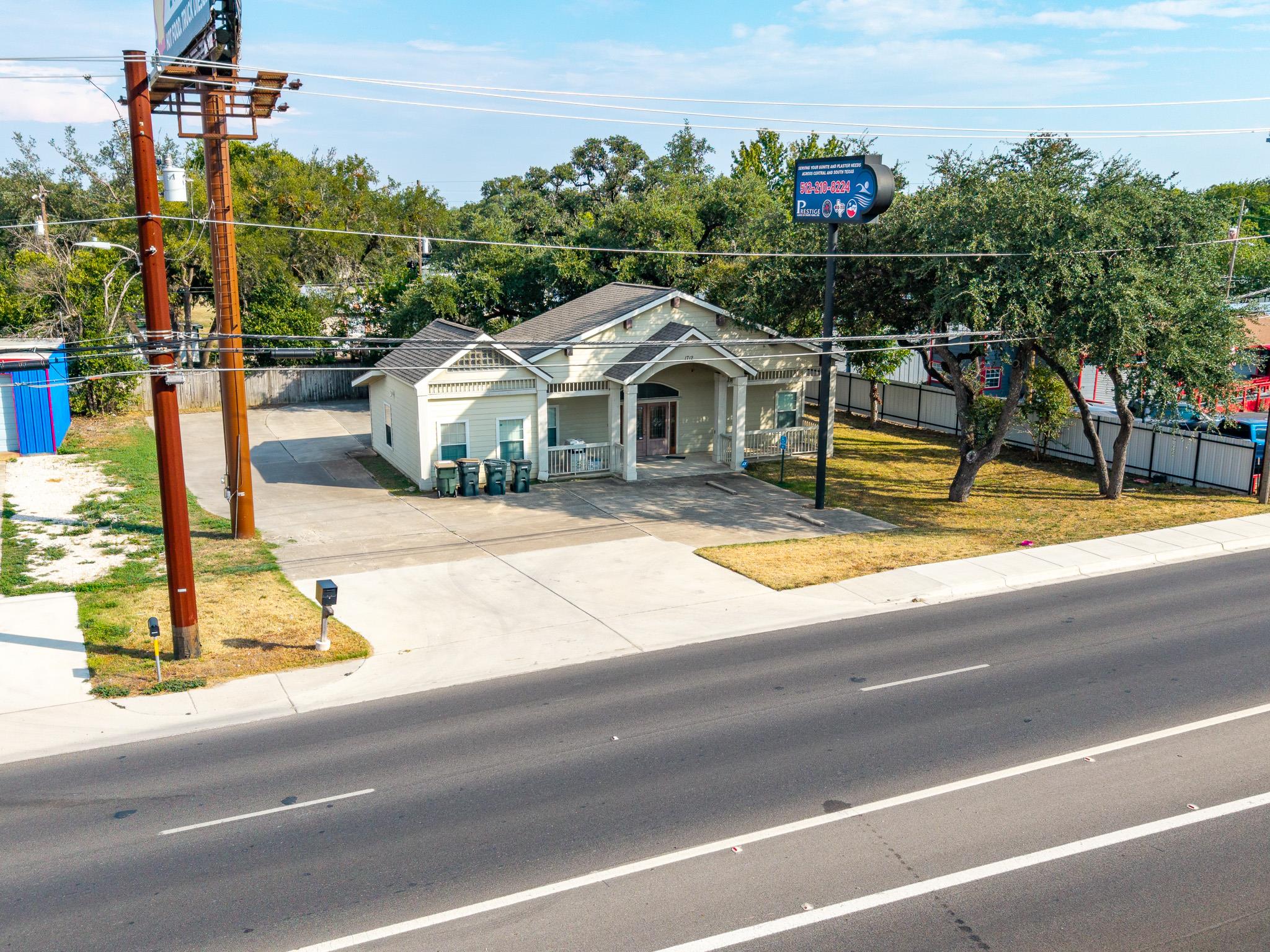 1712 N Interstate 35 Freeway, San Marcos, TX 78666