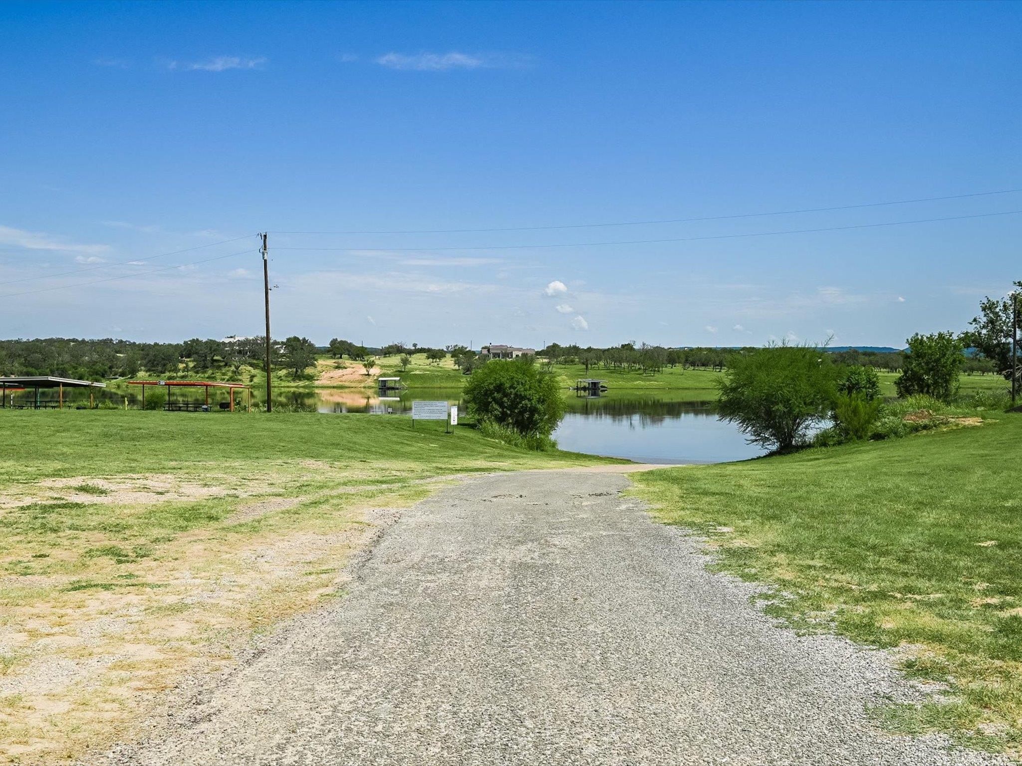 155 Travis LN, Spicewood, TX 78669