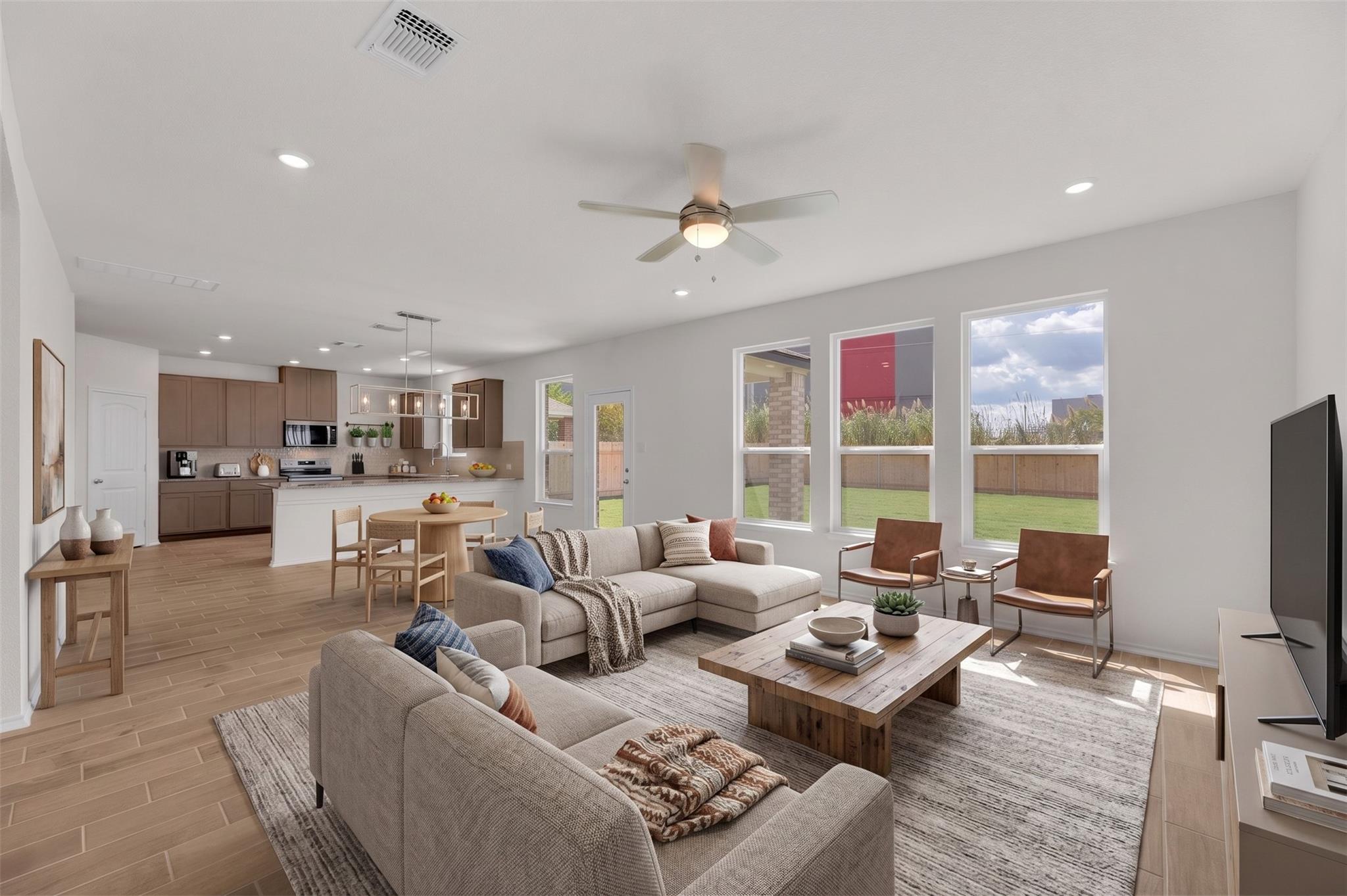 18005 Bridled Stallion DR, Manor, TX 78653