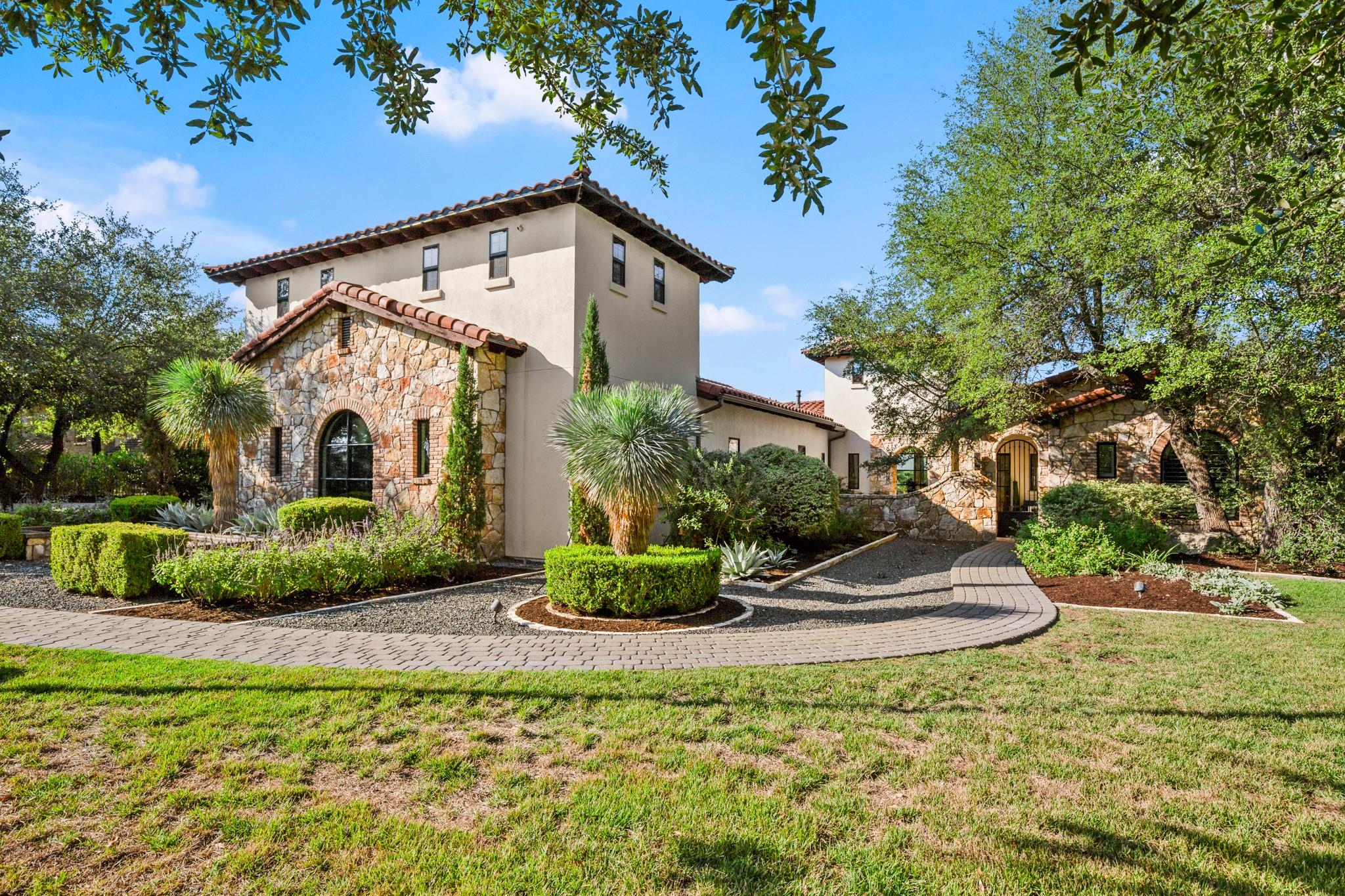 1832 Windy Walk CV, Spicewood, TX 78669