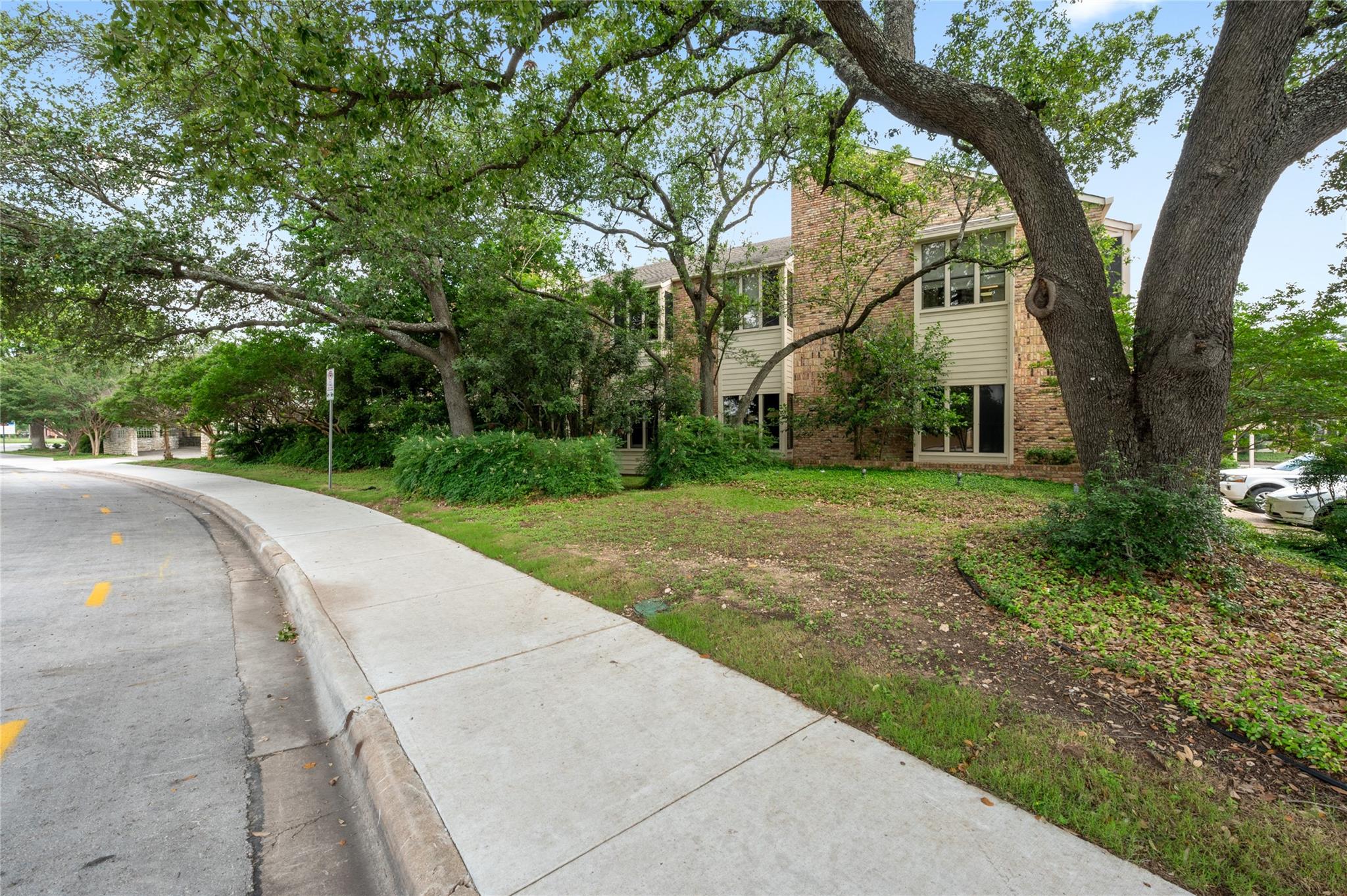 3624 N Hills DR #D201, Austin, TX 78731